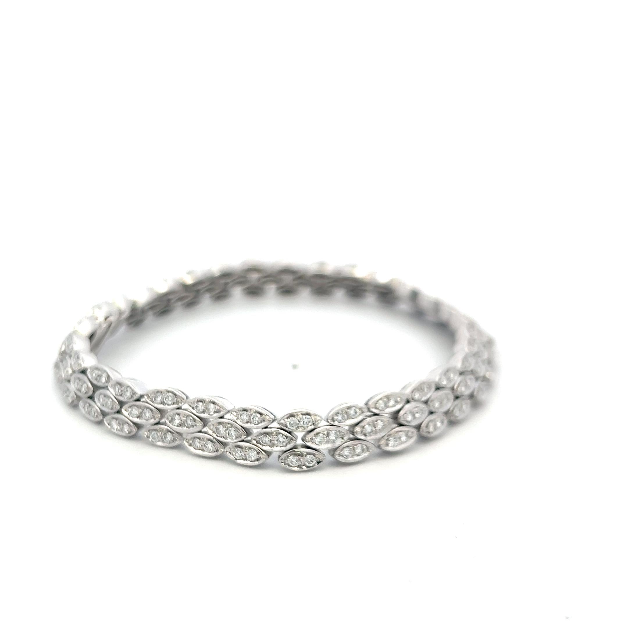 Vintage 18K White Gold Link Bracelet with 1.86 Carat Round G-VS Diamonds