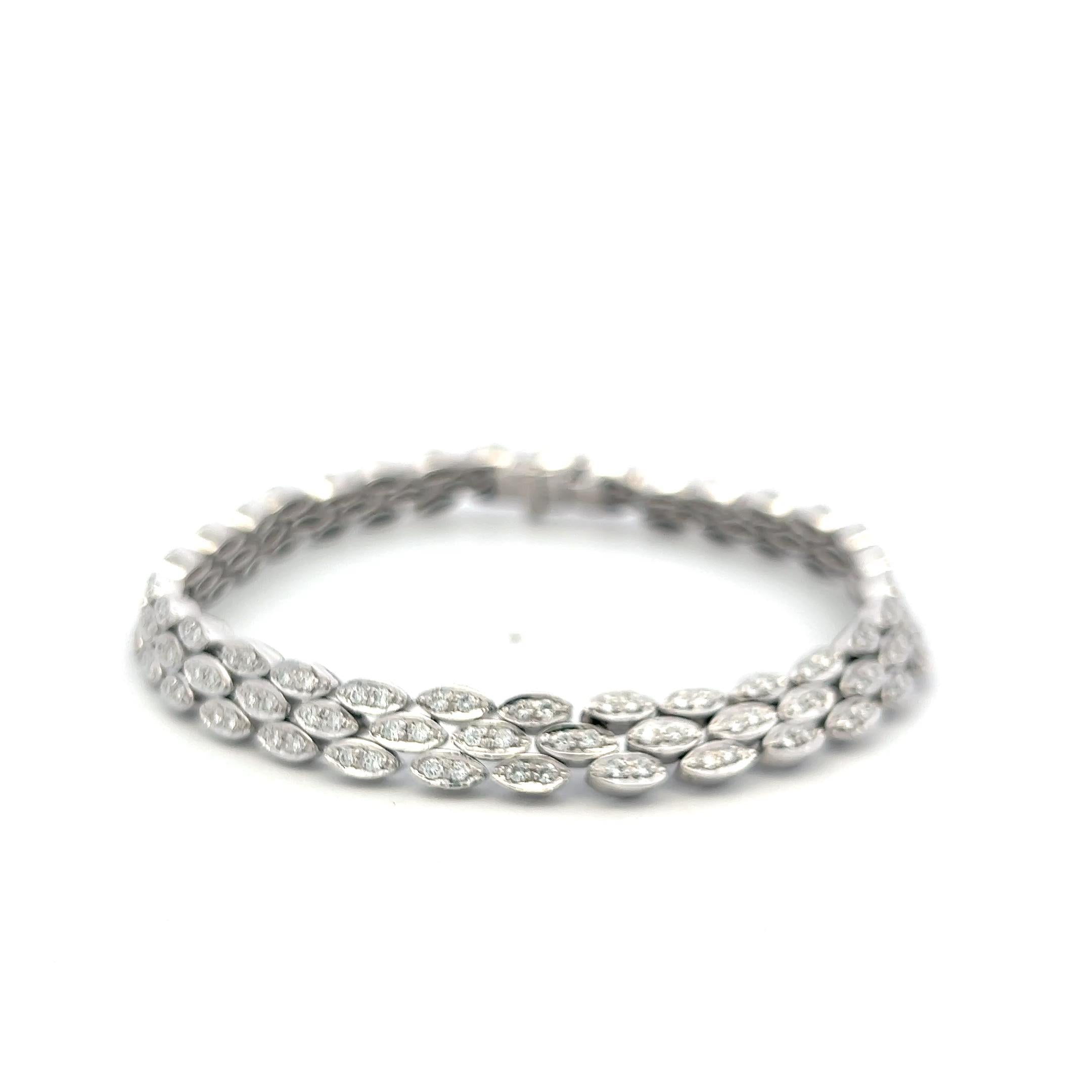 Vintage 18K White Gold Link Bracelet with 1.86 Carat Round G-VS Diamonds