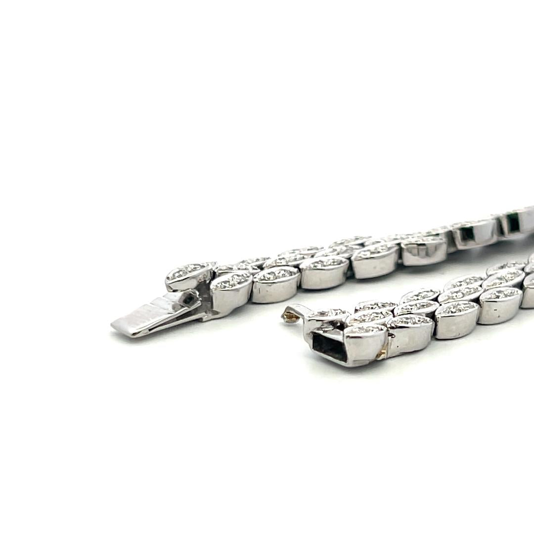 Vintage 18K White Gold Link Bracelet with 1.86 Carat Round G-VS Diamonds