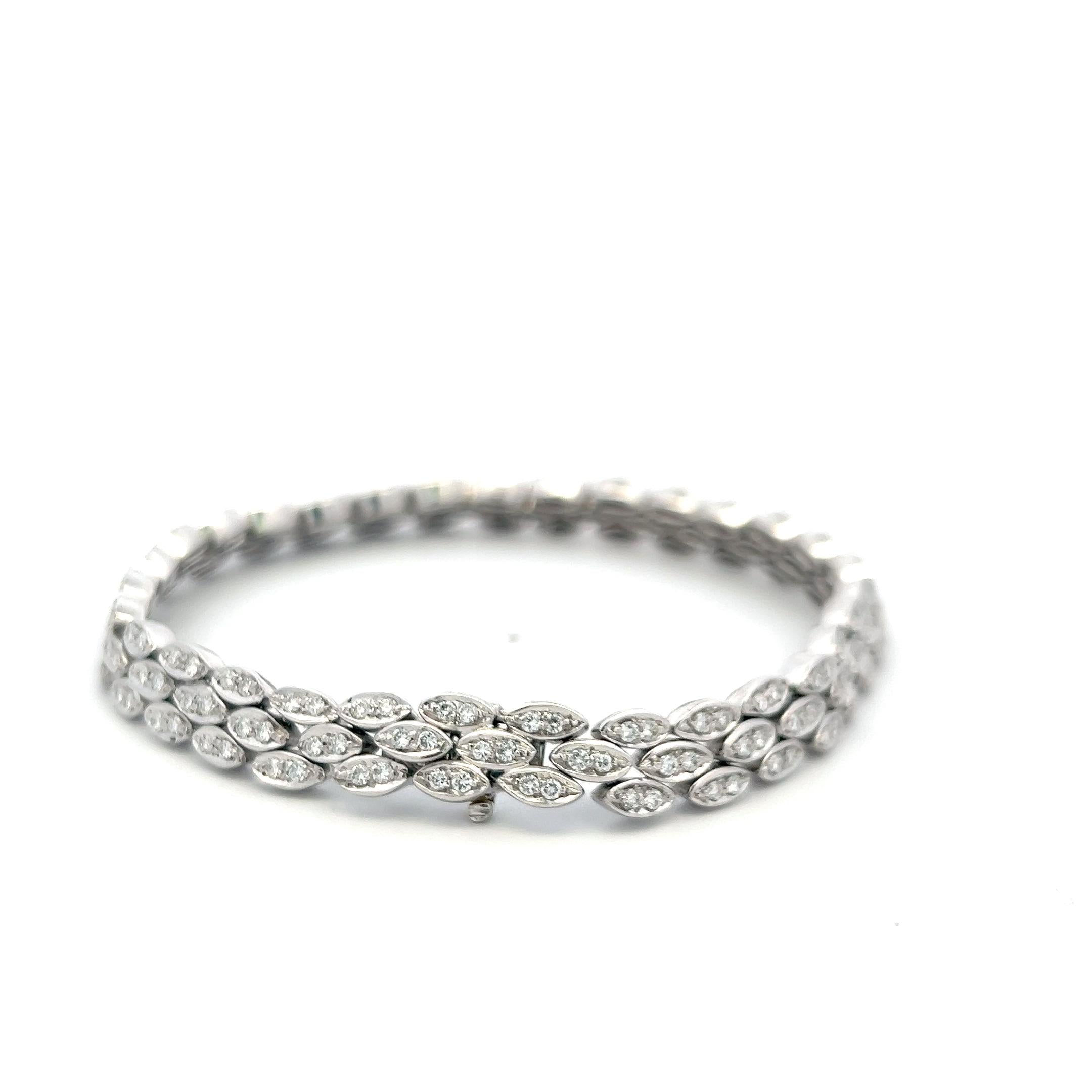 Vintage 18K White Gold Link Bracelet with 1.86 Carat Round G-VS Diamonds