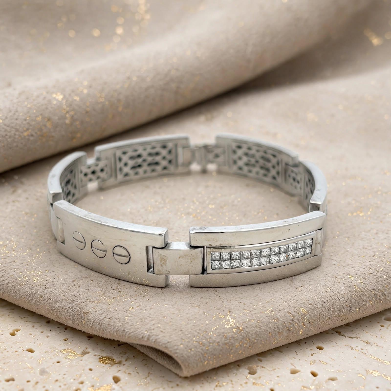Vintage 14K White Gold Link Bracelet with 4 Carat Princess Cut I SI Diamonds