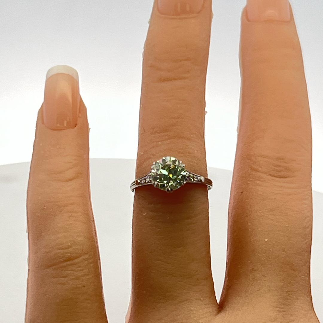 Platinum Engagement Ring with Total 1.44ct Circular & Round Diamonds M I2 GIA