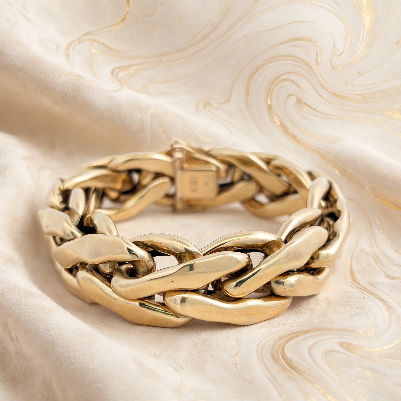 Vintage 14 Karat Yellow Gold Bold Link Bracelet 41.15 Grams