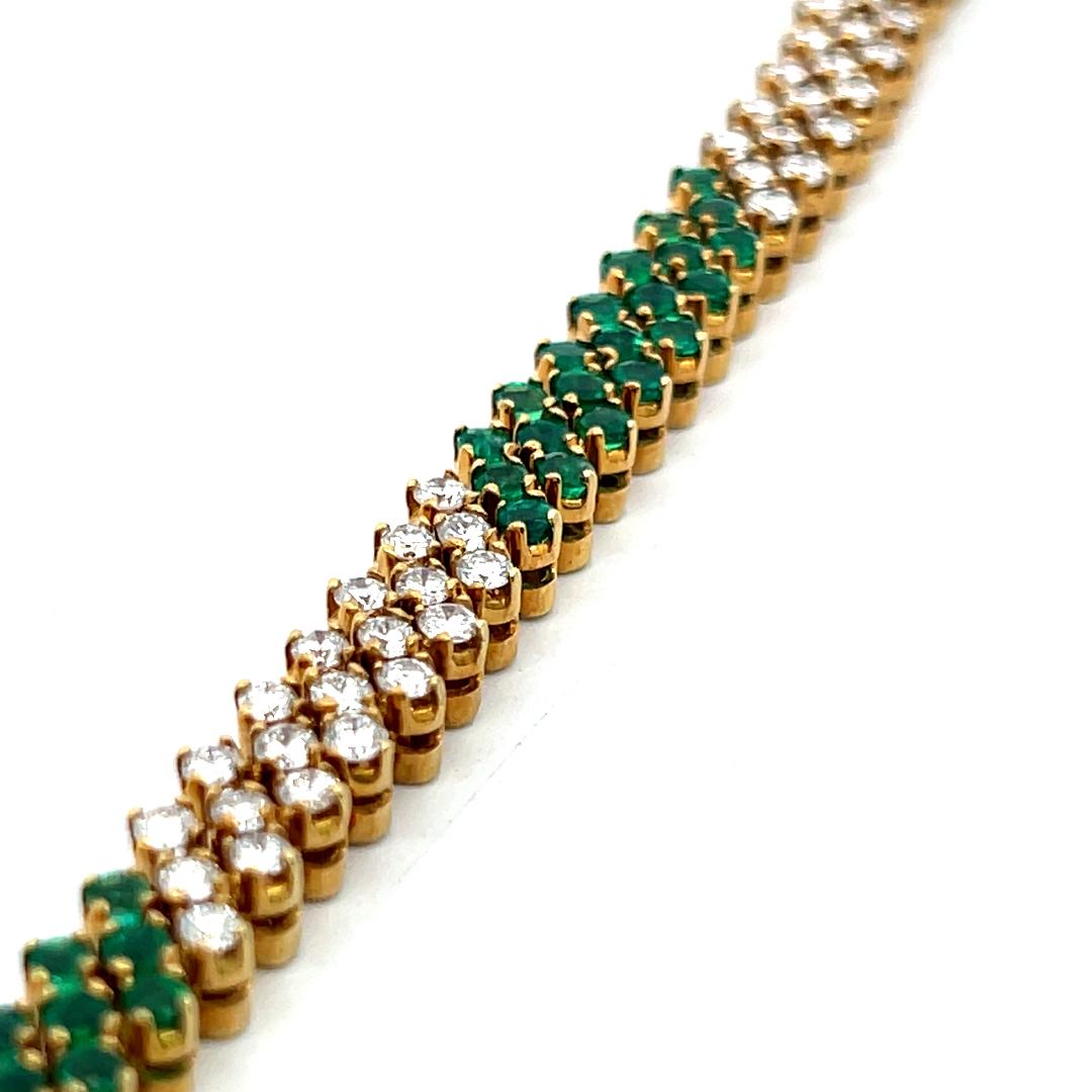 18K Yellow Gold Link Bracelet with 3.15ct Round Diamonds and 3.15ct Emeralds