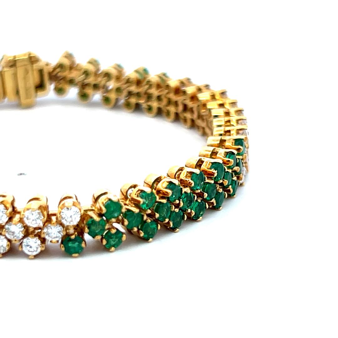 18K Yellow Gold Link Bracelet with 3.15ct Round Diamonds and 3.15ct Emeralds
