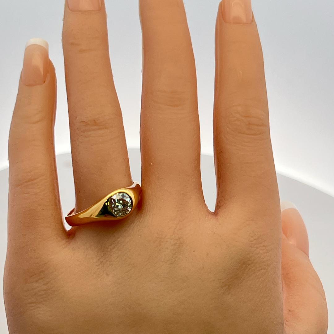 Vintage 22K Yellow Gold Engagement Ring with 1.23ct Circular Diamonds H I1 GIA