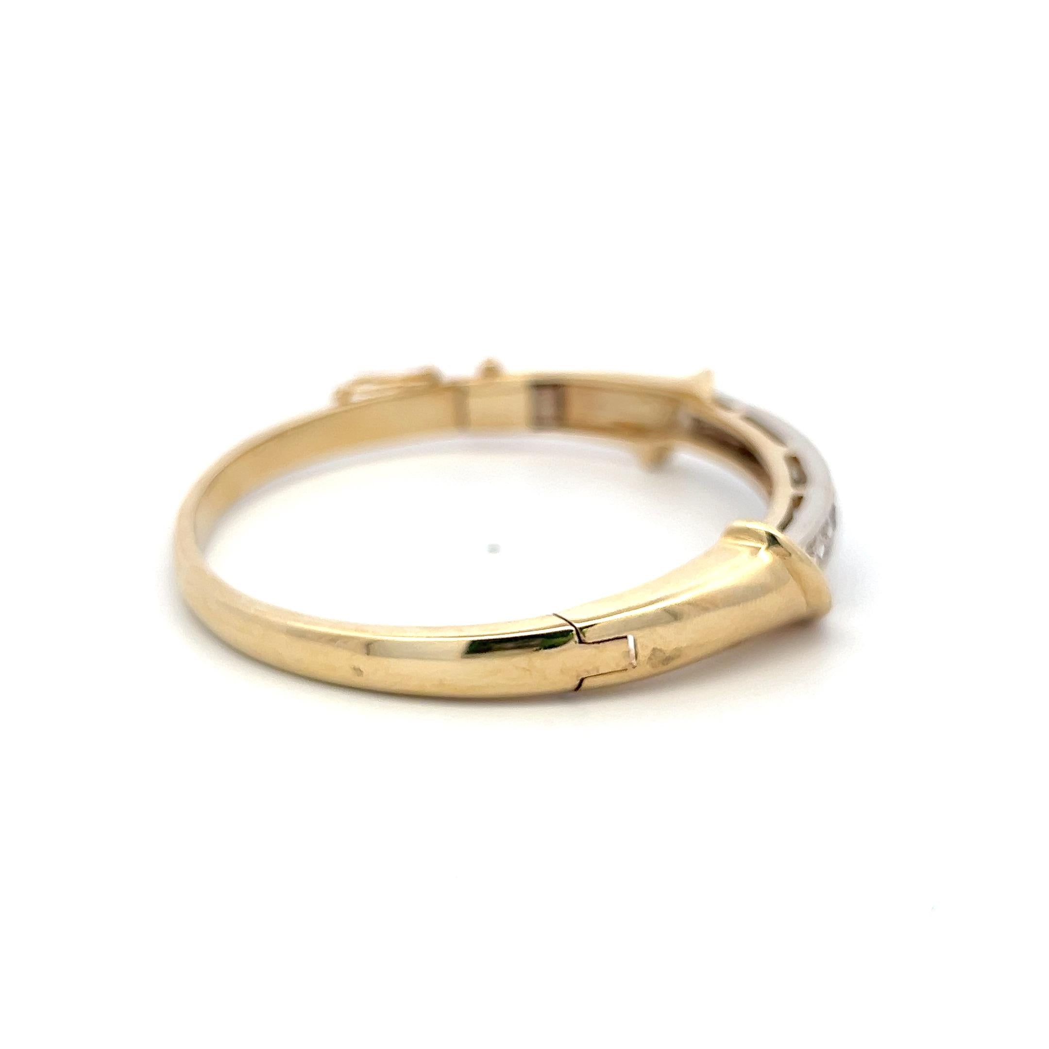 Vintage 14K Yellow Gold Bangle Bracelet with 2 Carat Round L SI Diamonds