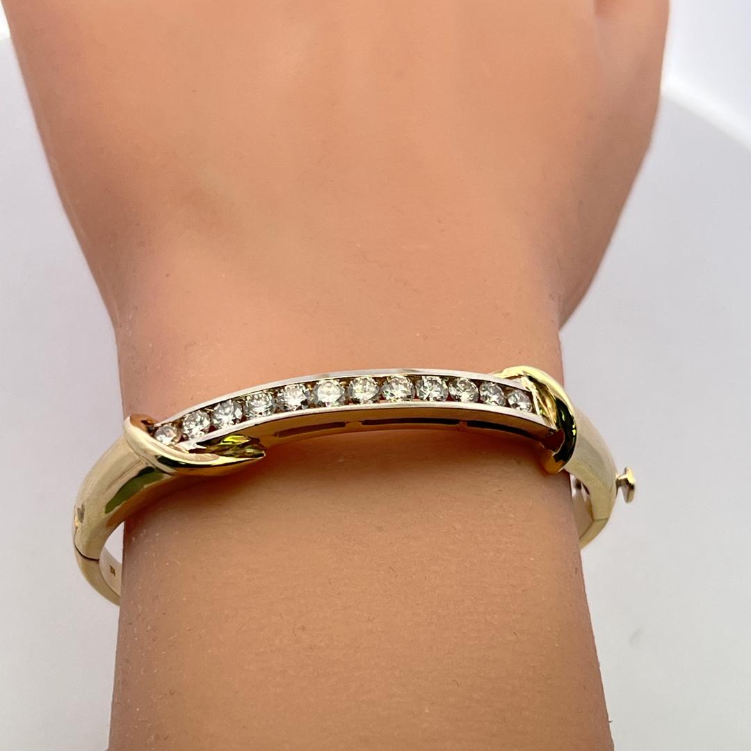Vintage 14K Yellow Gold Bangle Bracelet with 2 Carat Round L SI Diamonds