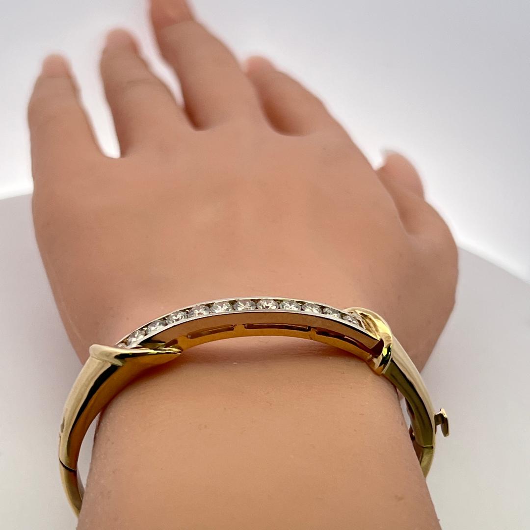 Vintage 14K Yellow Gold Bangle Bracelet with 2 Carat Round L SI Diamonds