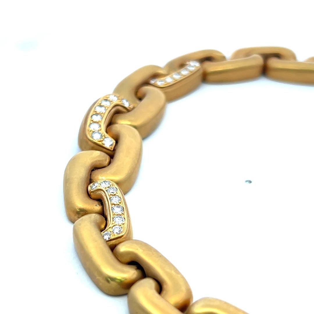 Marlene Stowe 18K Yellow Gold Link Necklace with 1.5 Carat Round G VS Diamonds