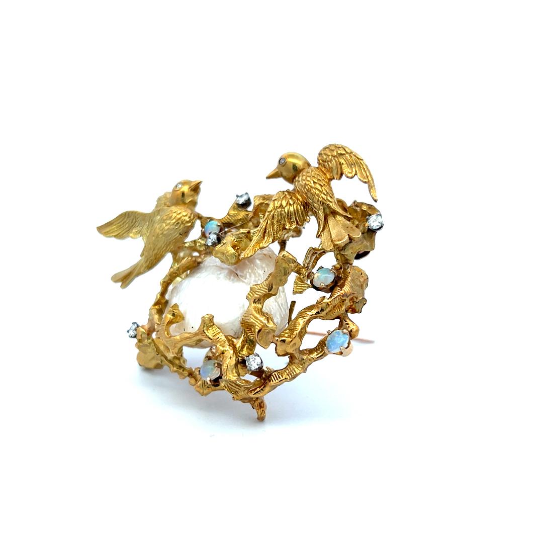 18K YG Pin Brooch with 0.32 Carat Round G VS Diamonds 3.00-3.7mm Opal & Pearls