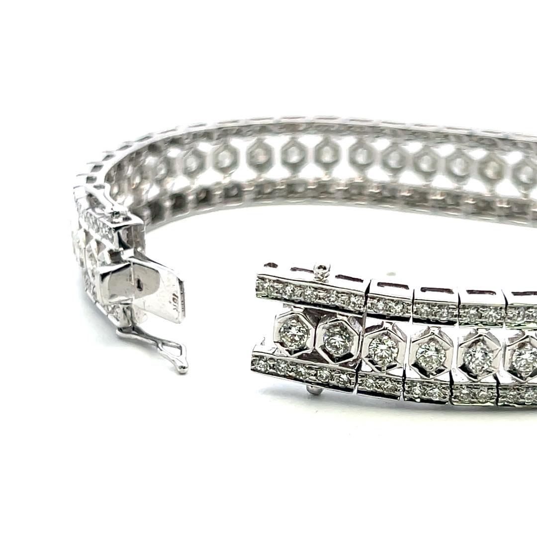 Vintage 18K White Gold Link Bracelet with 3.75 Carat Round H-VS Diamonds