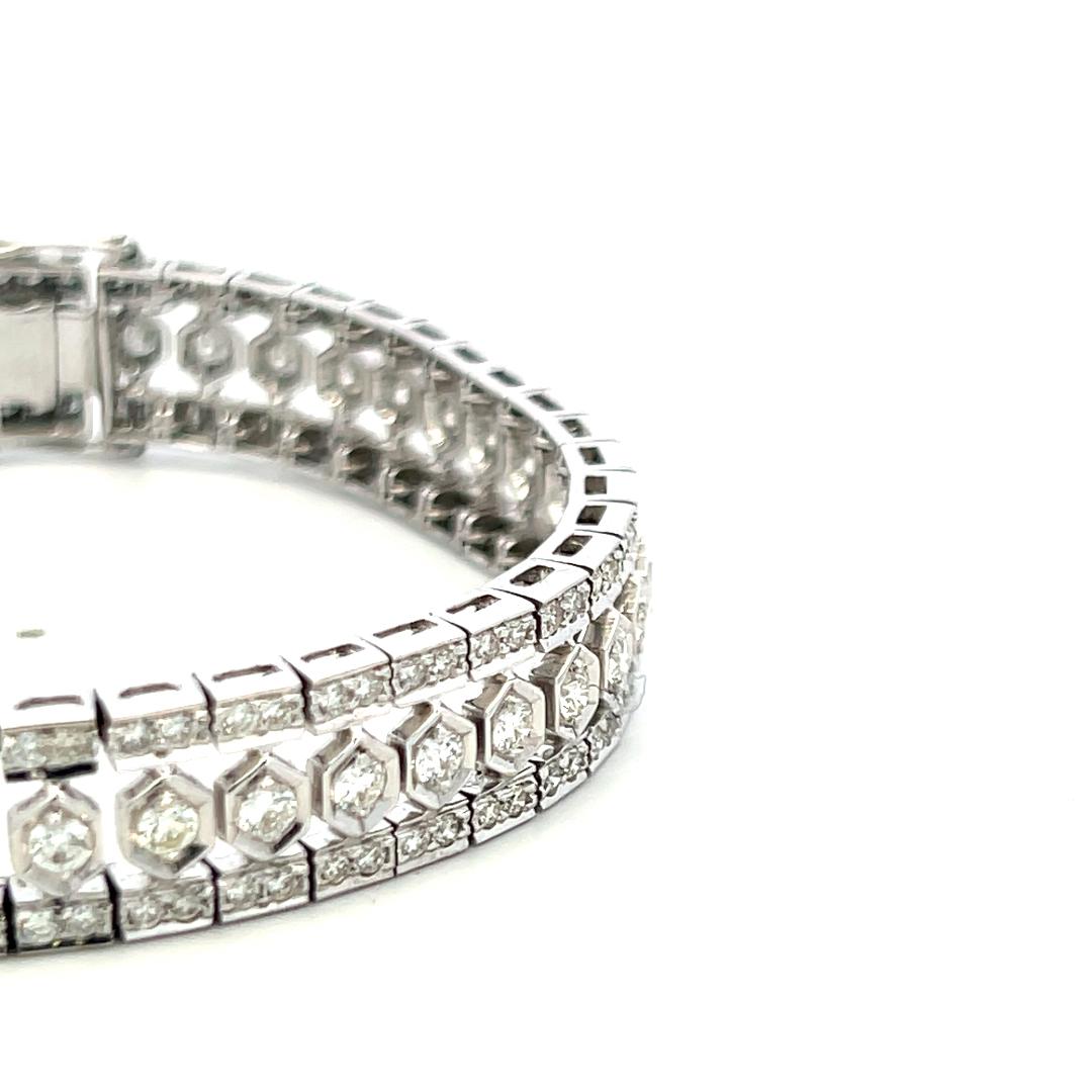 Vintage 18K White Gold Link Bracelet with 3.75 Carat Round H-VS Diamonds