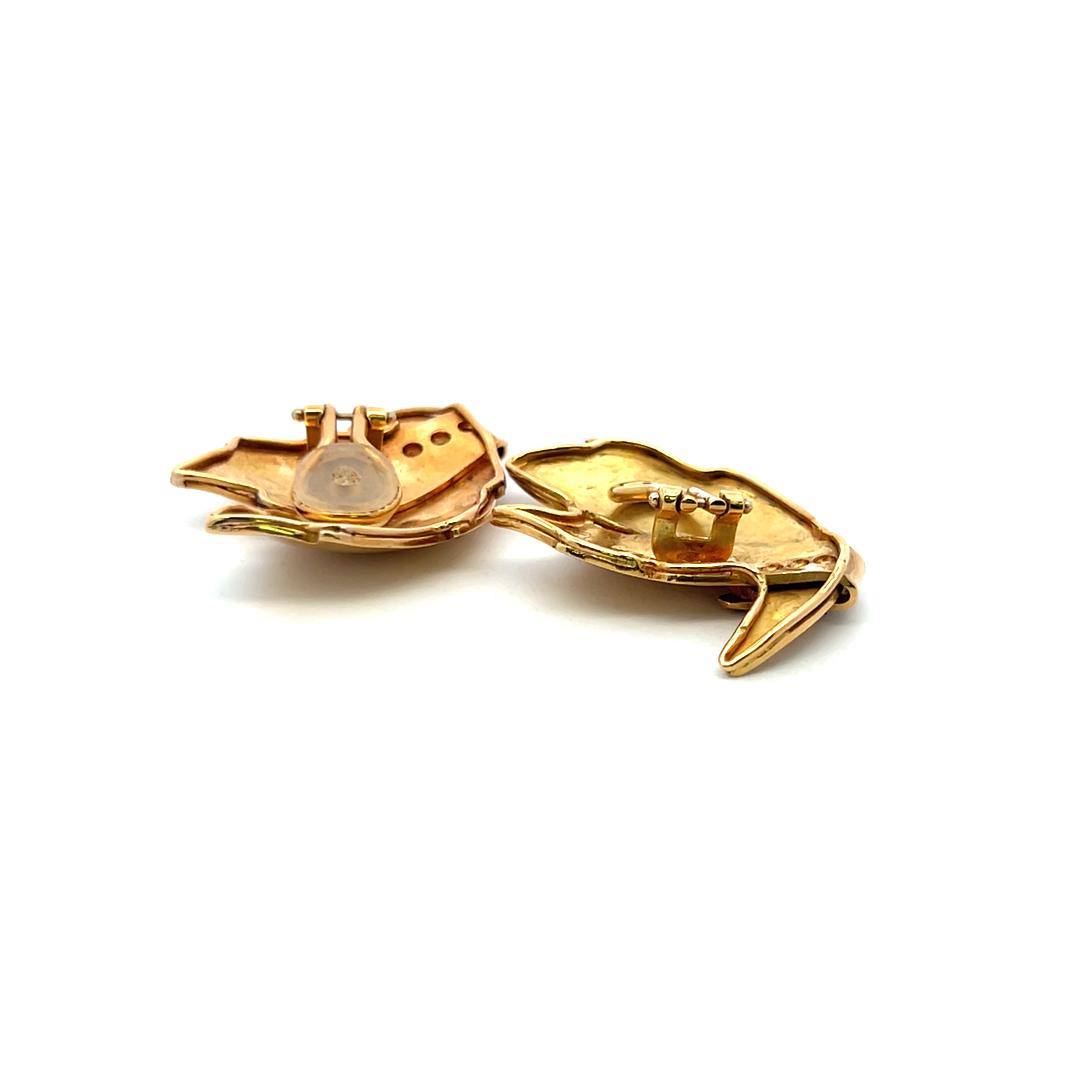 Vintage 18K Yellow Gold Clip-On Earrings with 0.15 Carat Round H VS Diamonds