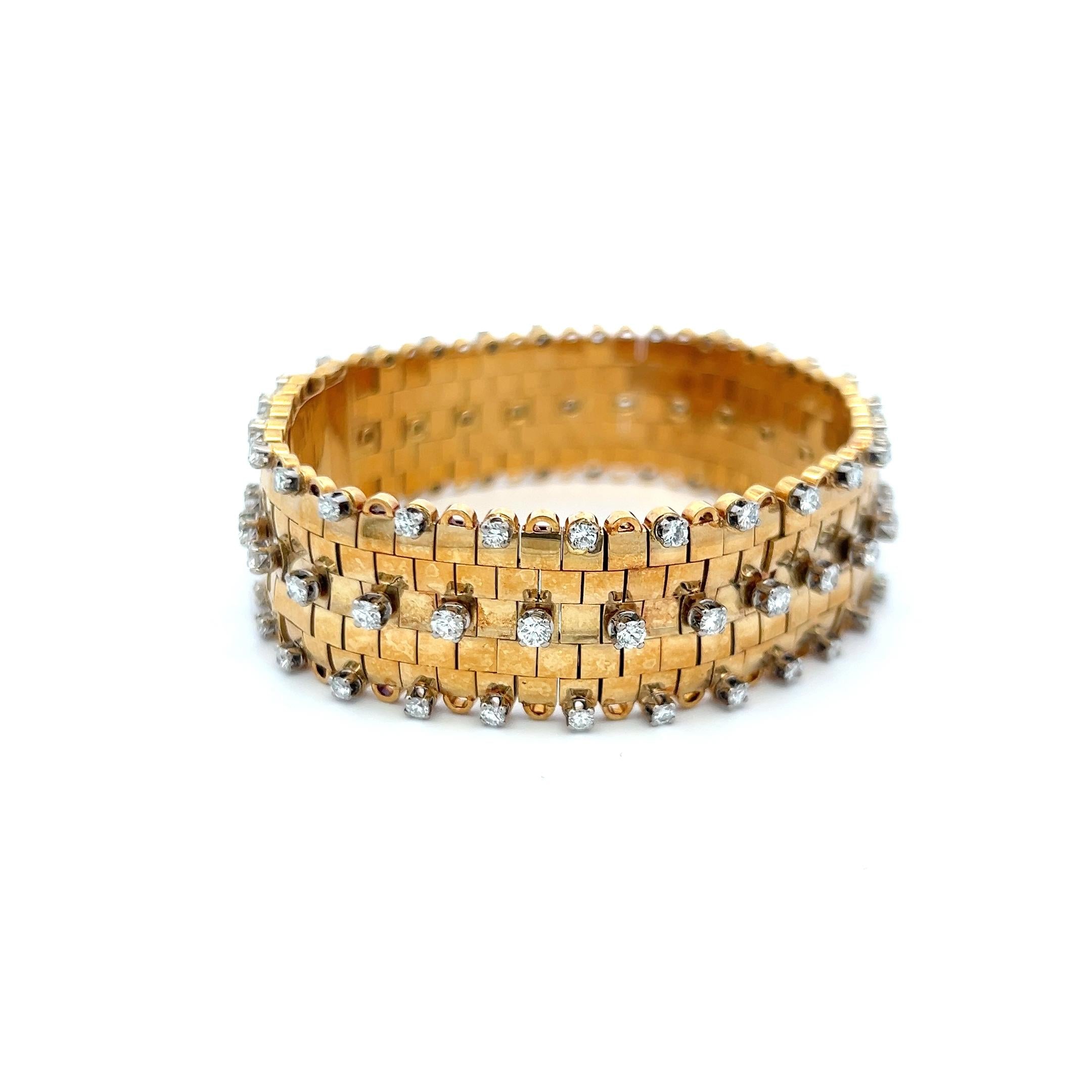 Vintage 18K Yellow Gold Link Bracelet with 3 Carat Round H-SI Diamonds