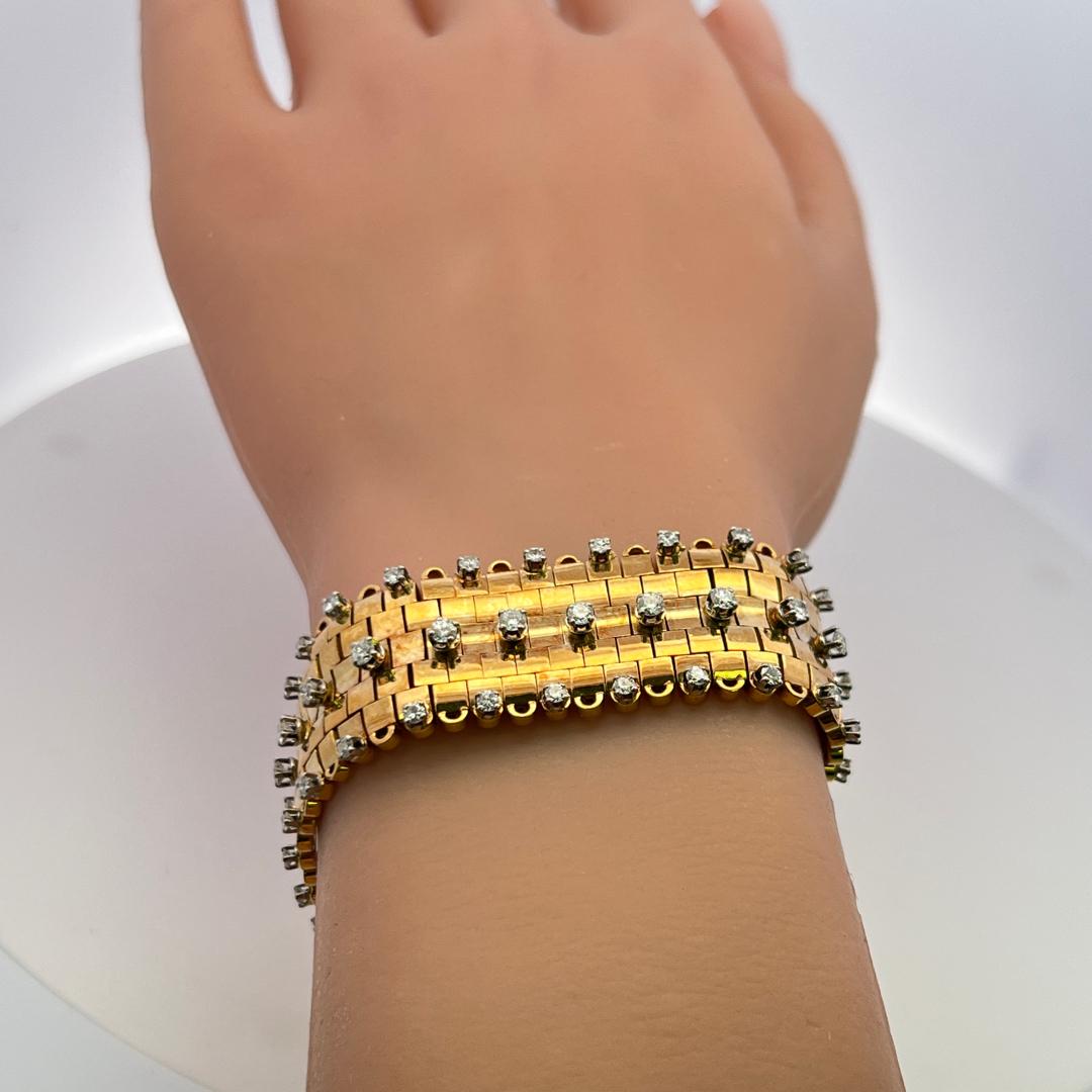 Vintage 18K Yellow Gold Link Bracelet with 3 Carat Round H-SI Diamonds