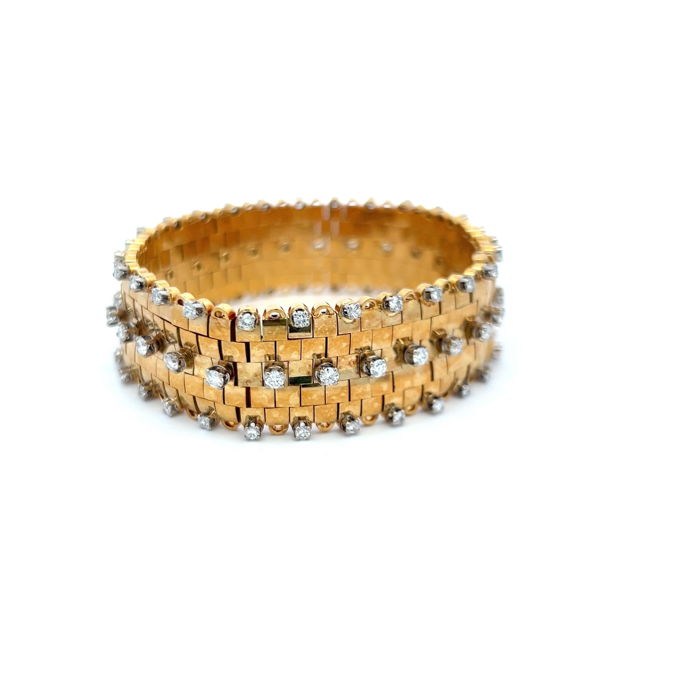 Vintage 18K Yellow Gold Link Bracelet with 3 Carat Round H-SI Diamonds