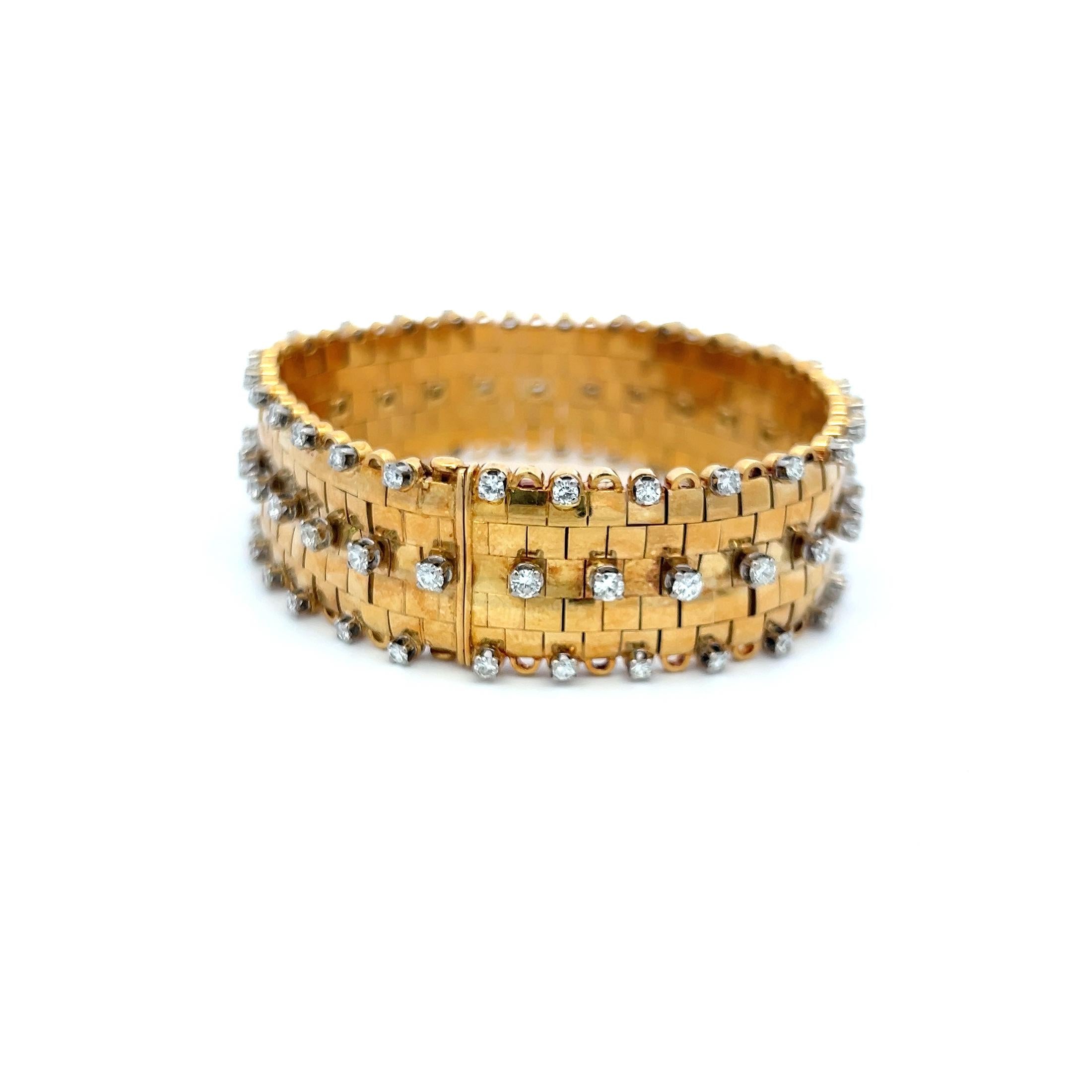 Vintage 18K Yellow Gold Link Bracelet with 3 Carat Round H-SI Diamonds