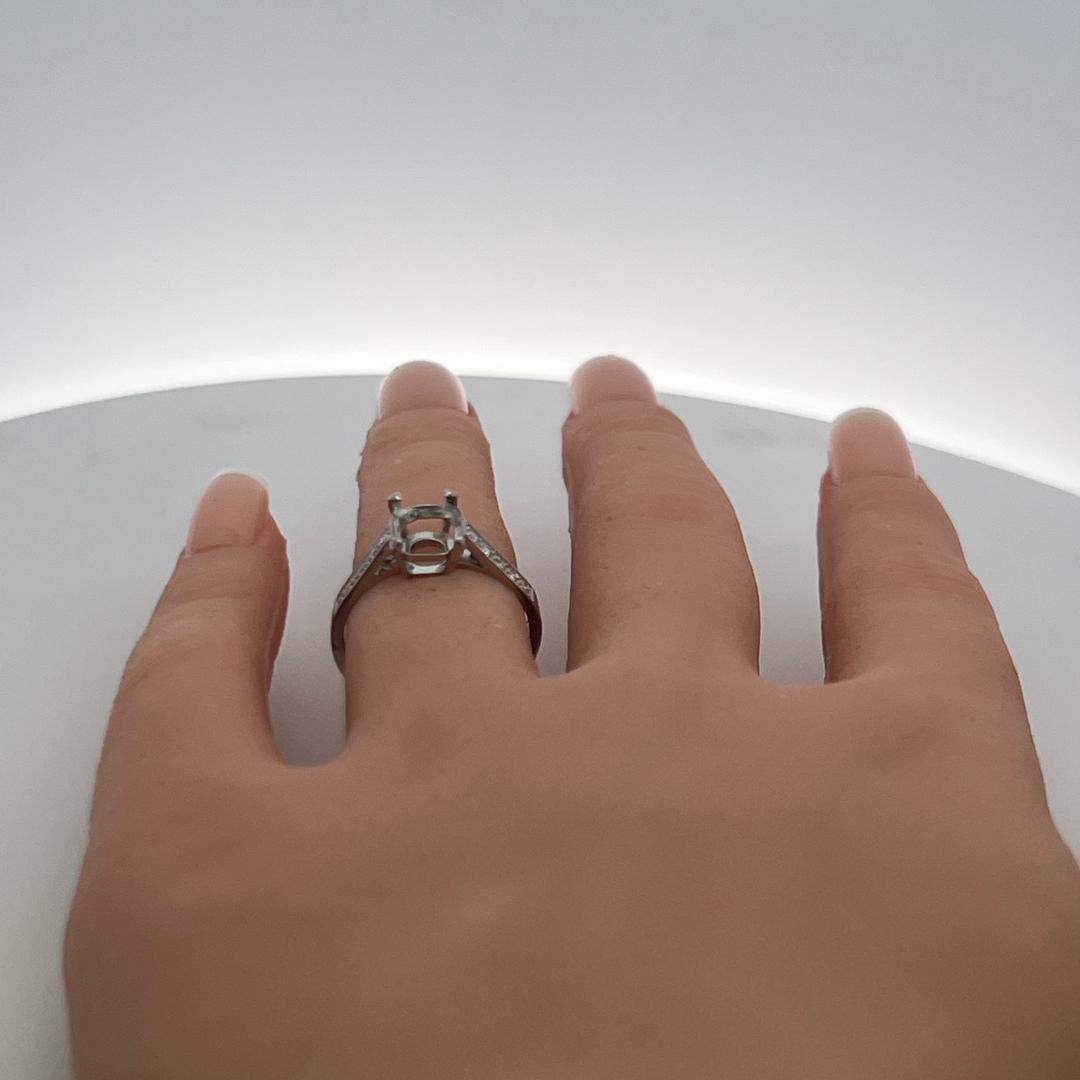 Vintage Platinum Semi Mount Ring with 0.1 Carat Round Diamond Fits 7.5x5.4 mm