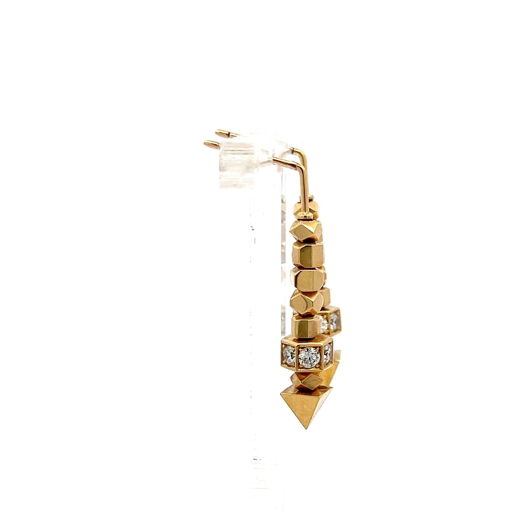 Vintage 18K Yellow Gold Dangling Earrings with 0.7 Carat Round G VS Diamonds