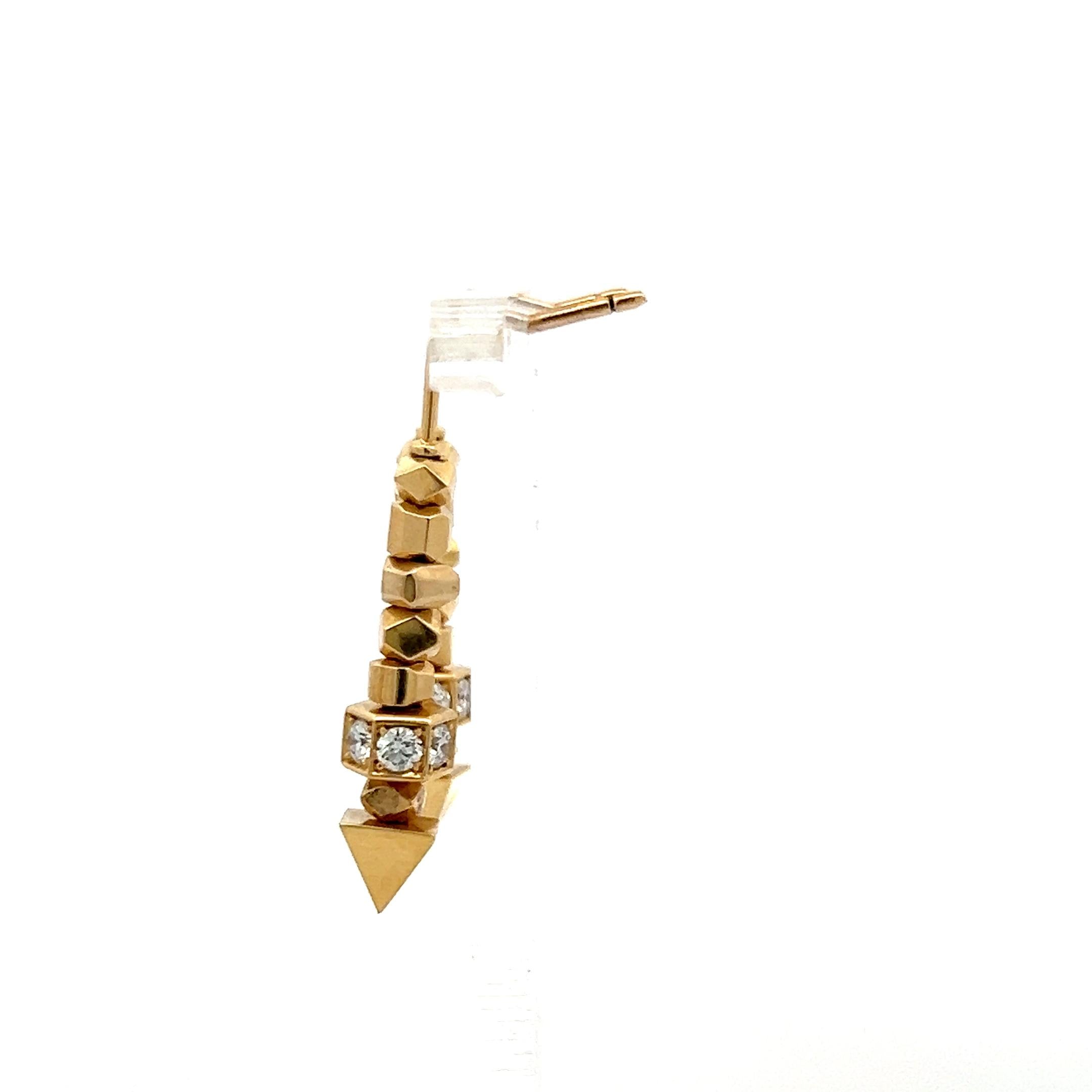 Vintage 18K Yellow Gold Dangling Earrings with 0.7 Carat Round G VS Diamonds