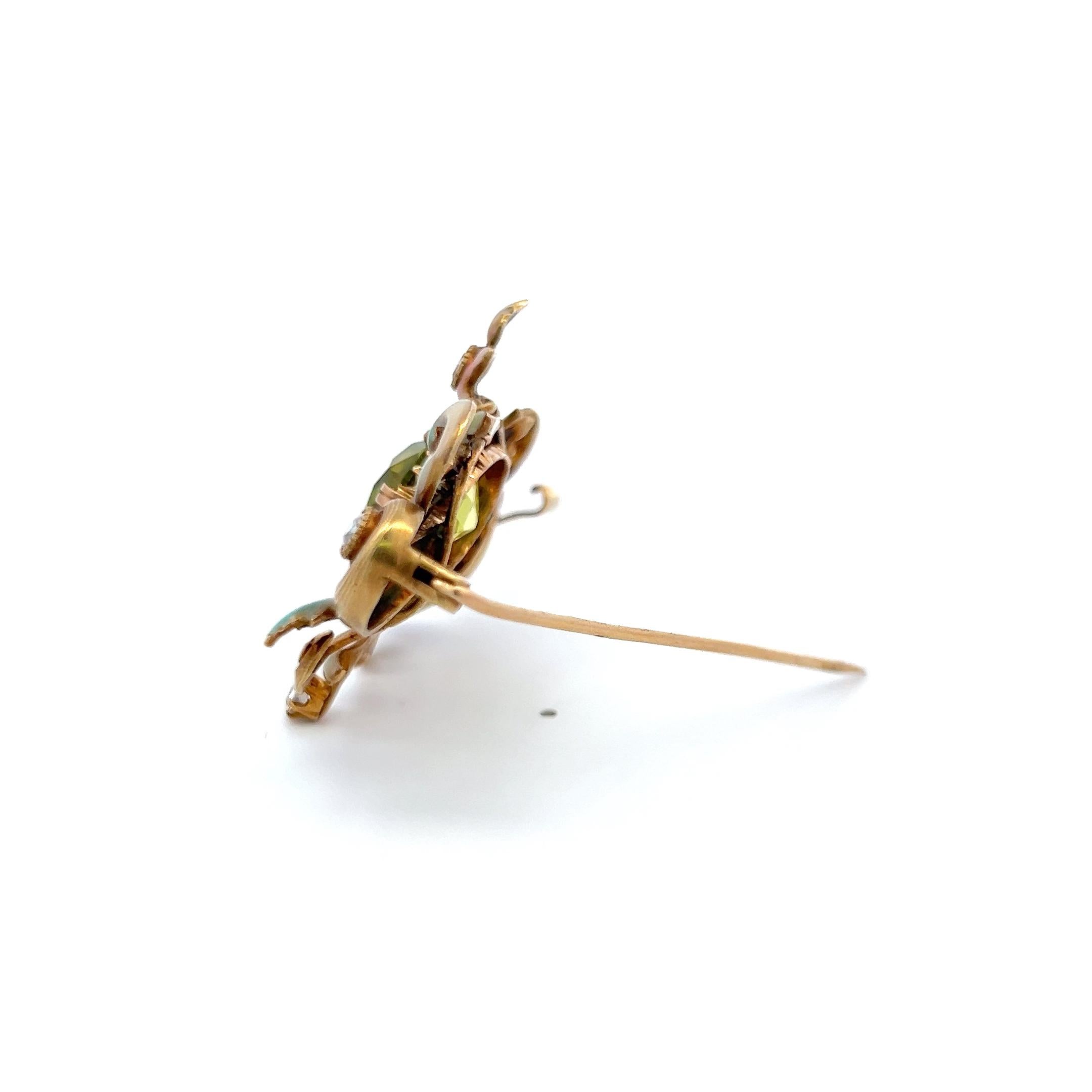 Vintage 18K Yellow Gold Pin Brooch with 0.4 Carat Diamonds 15 Carat Oval Peridot