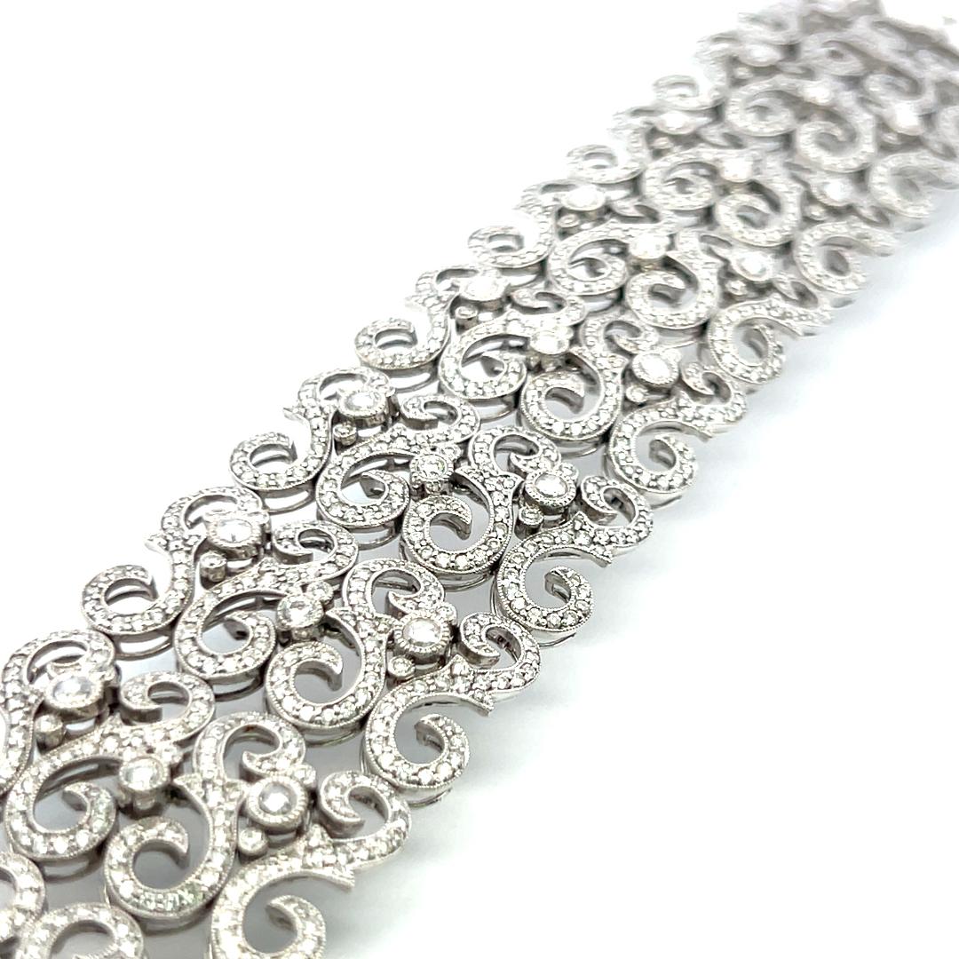 Vintage Unique 18K White Gold Link Bracelet with 8.98 Carat Round I-VS Diamonds