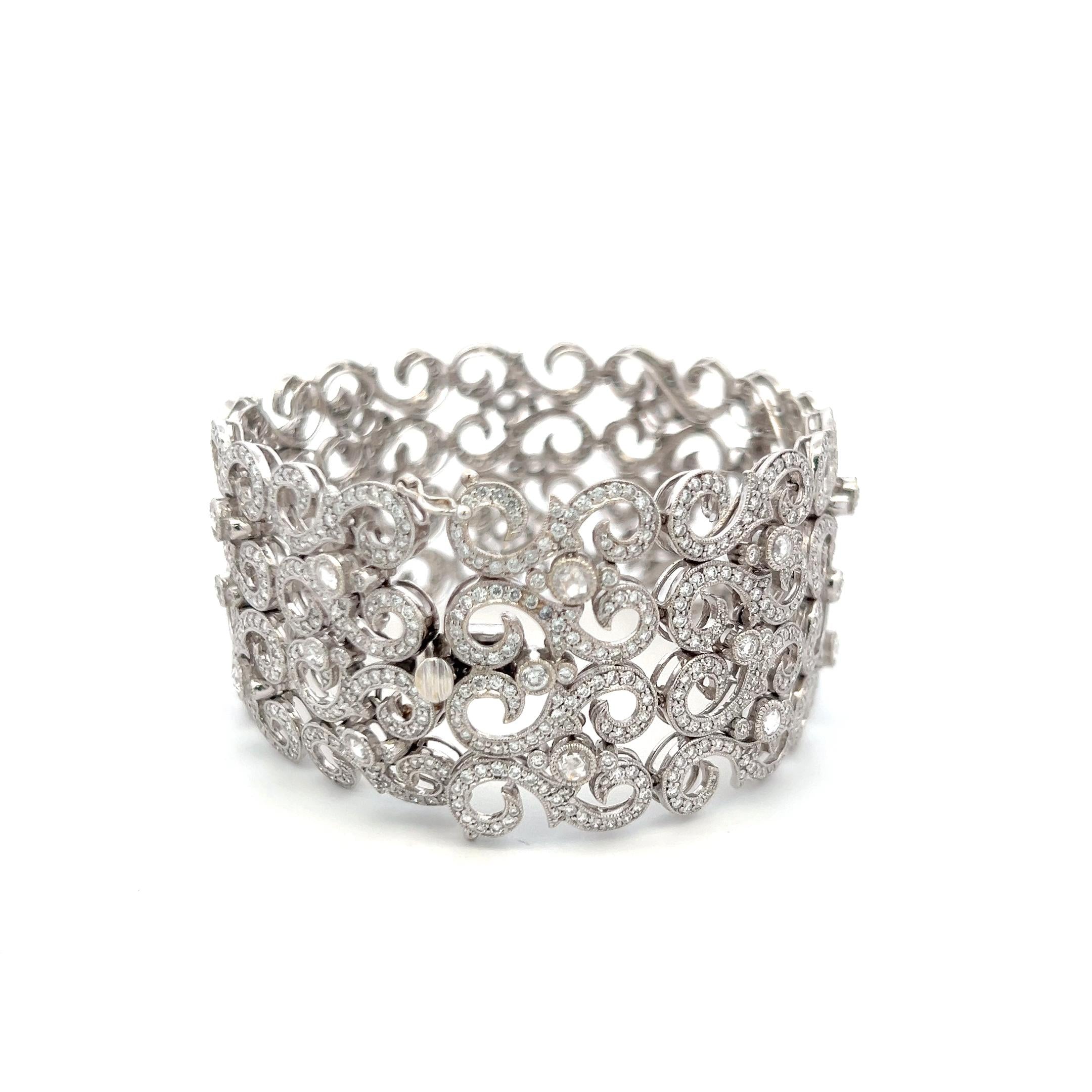 Vintage Unique 18K White Gold Link Bracelet with 8.98 Carat Round I-VS Diamonds