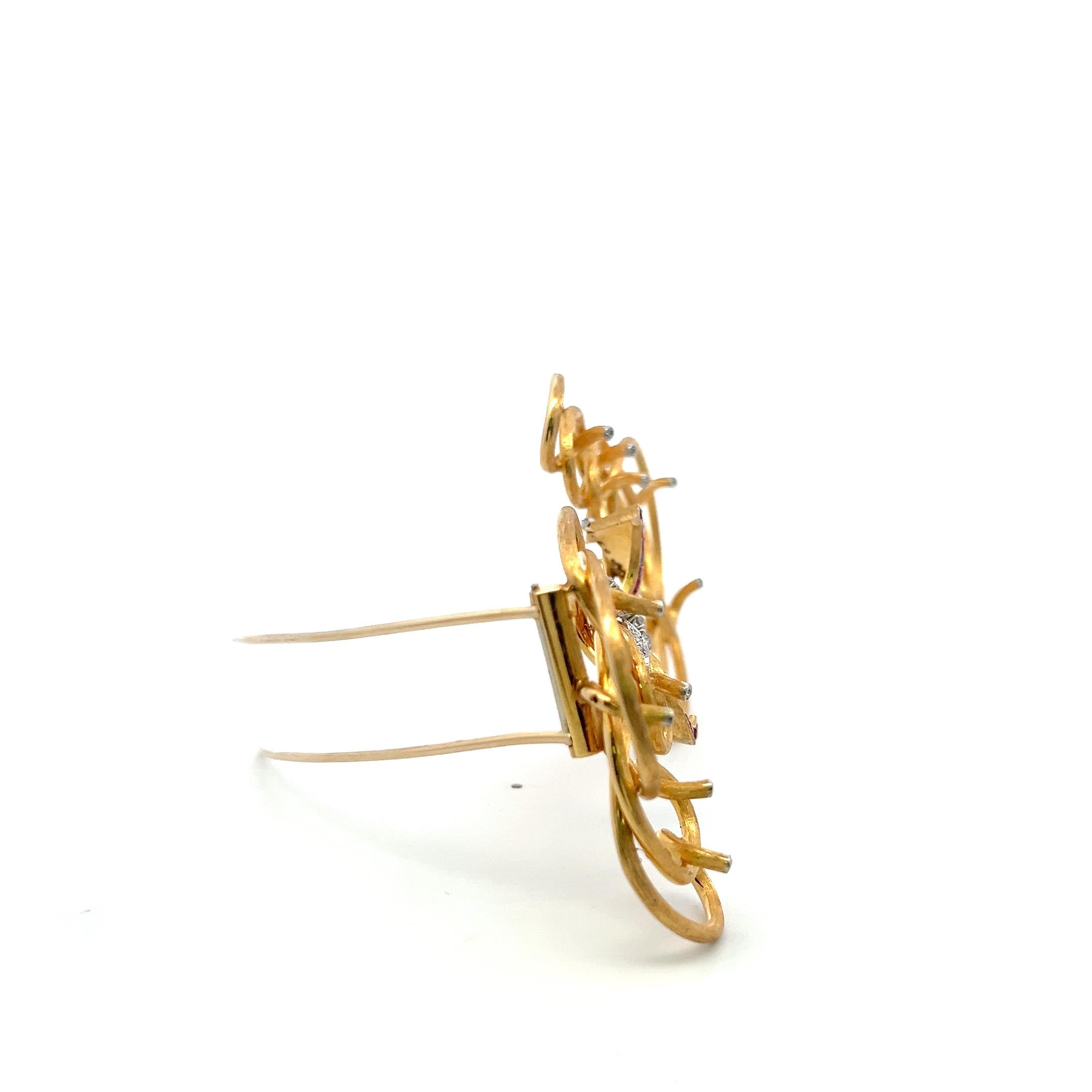 Vintage 18K Gold Pin Brooch with 2.25 Carat Diamonds & 0.6 Carat Ruby