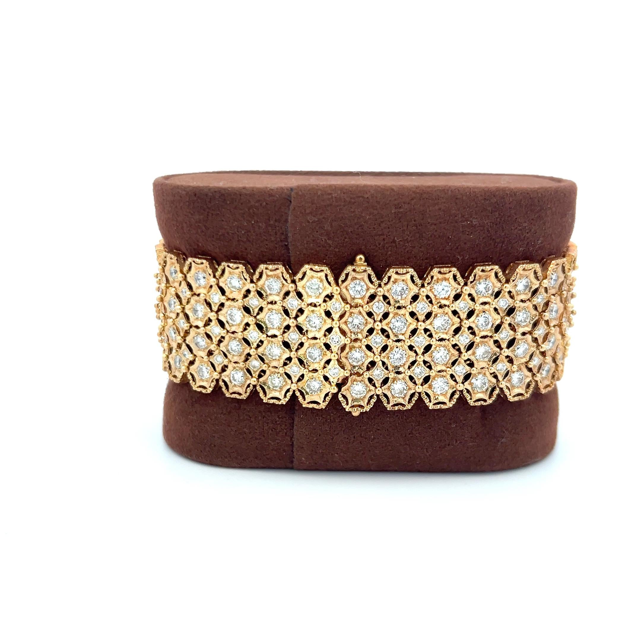 18 Karat Yellow Gold Link Bracelet with 9.2 Carat Round H-SI Diamonds