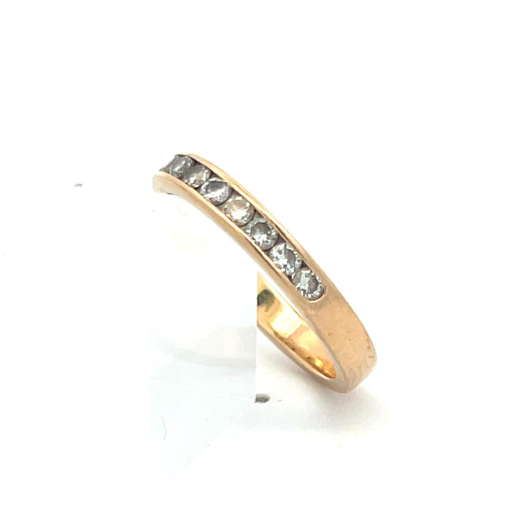 Vintage 14K YG Gold Band Ring with 0.22 Carat Round H-VS Diamonds Size 6
