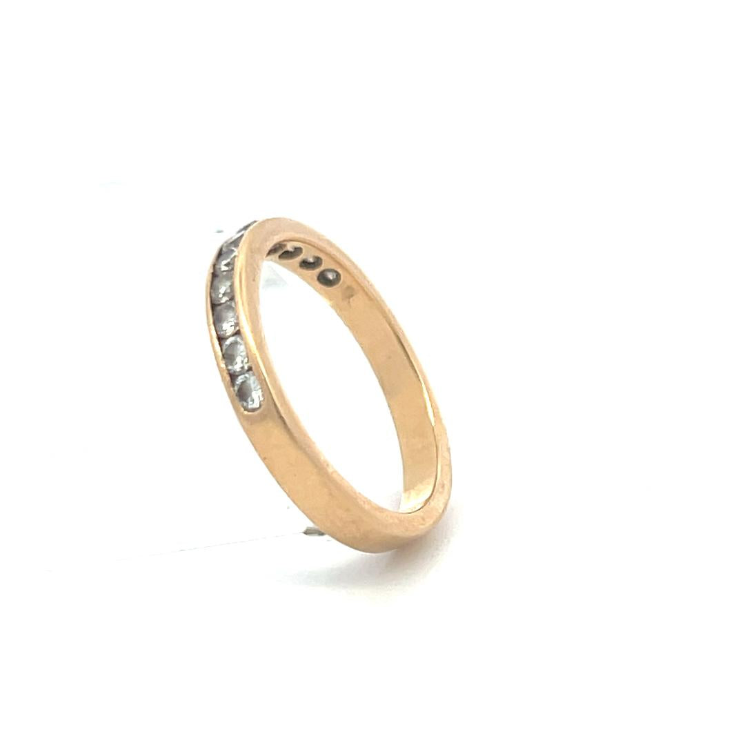 Vintage 14K YG Gold Band Ring with 0.22 Carat Round H-VS Diamonds Size 6