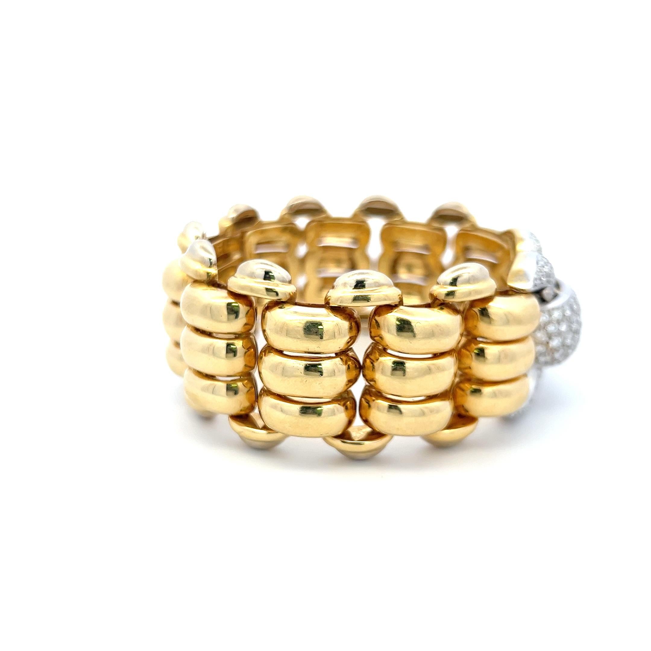 Vintage 18K Yellow Gold Link Bracelet with 3.9 Carat Round G-VS Diamonds