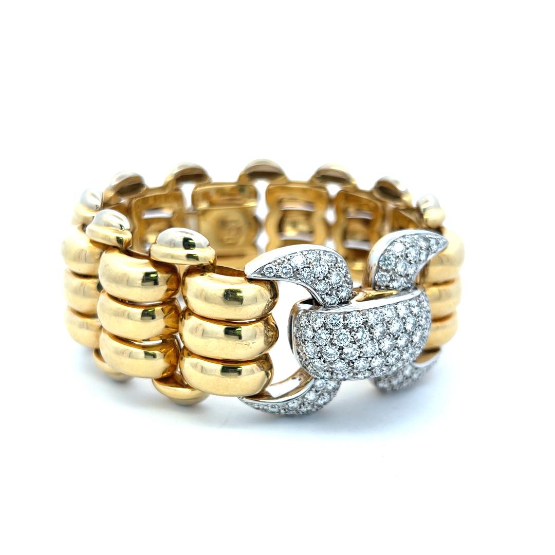Vintage 18K Yellow Gold Link Bracelet with 3.9 Carat Round G-VS Diamonds