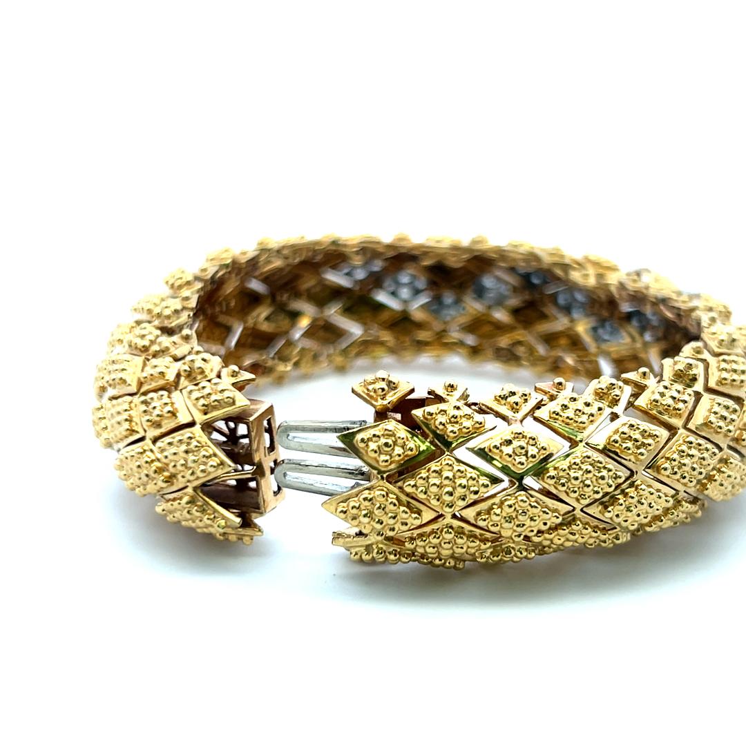 Vintage 18K Two Tone Gold/Plat Link Bracelet with 1.8 Carat Round J SI Diamonds