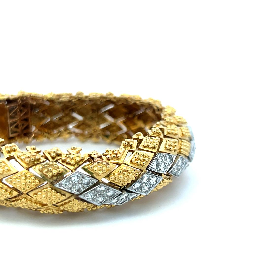 Vintage 18K Two Tone Gold/Plat Link Bracelet with 1.8 Carat Round J SI Diamonds