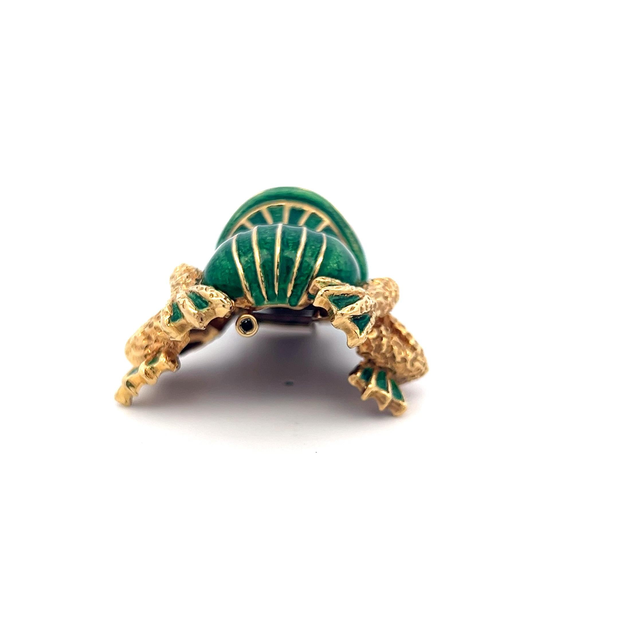 David Webb Vintage 18 Karat Yellow Gold Pin Brooch 55.4 Grams