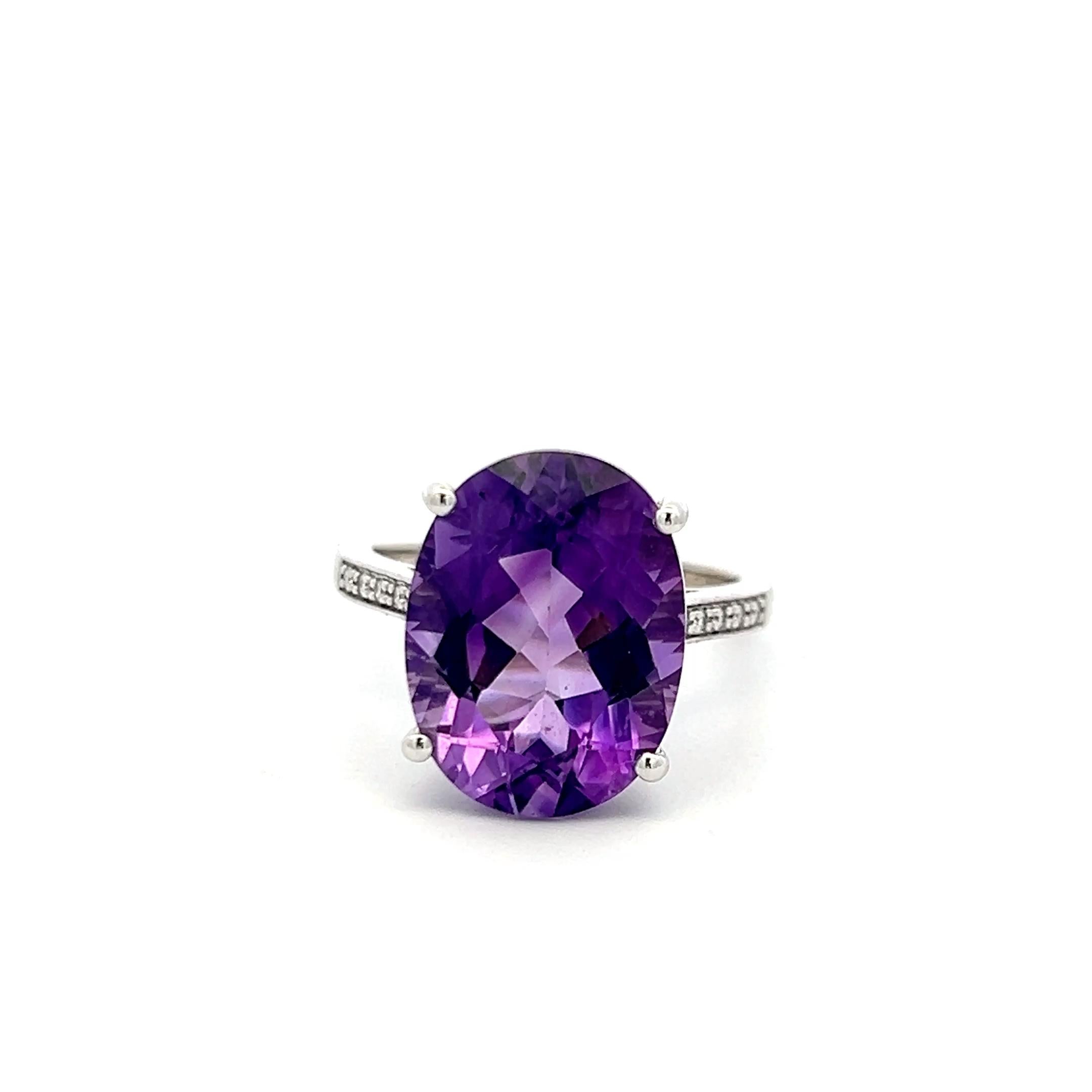 14K WG Cocktail Ring with 0.05 Ct Round Diamond & 9.11 Ct Oval Amethyst Size 7.5