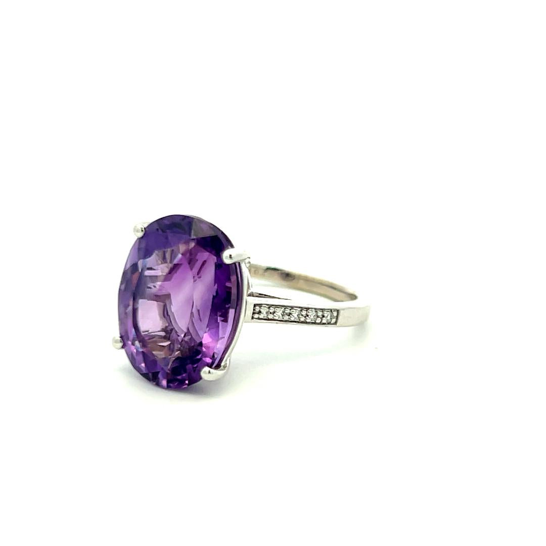 14K WG Cocktail Ring with 0.05 Ct Round Diamond & 9.11 Ct Oval Amethyst Size 7.5