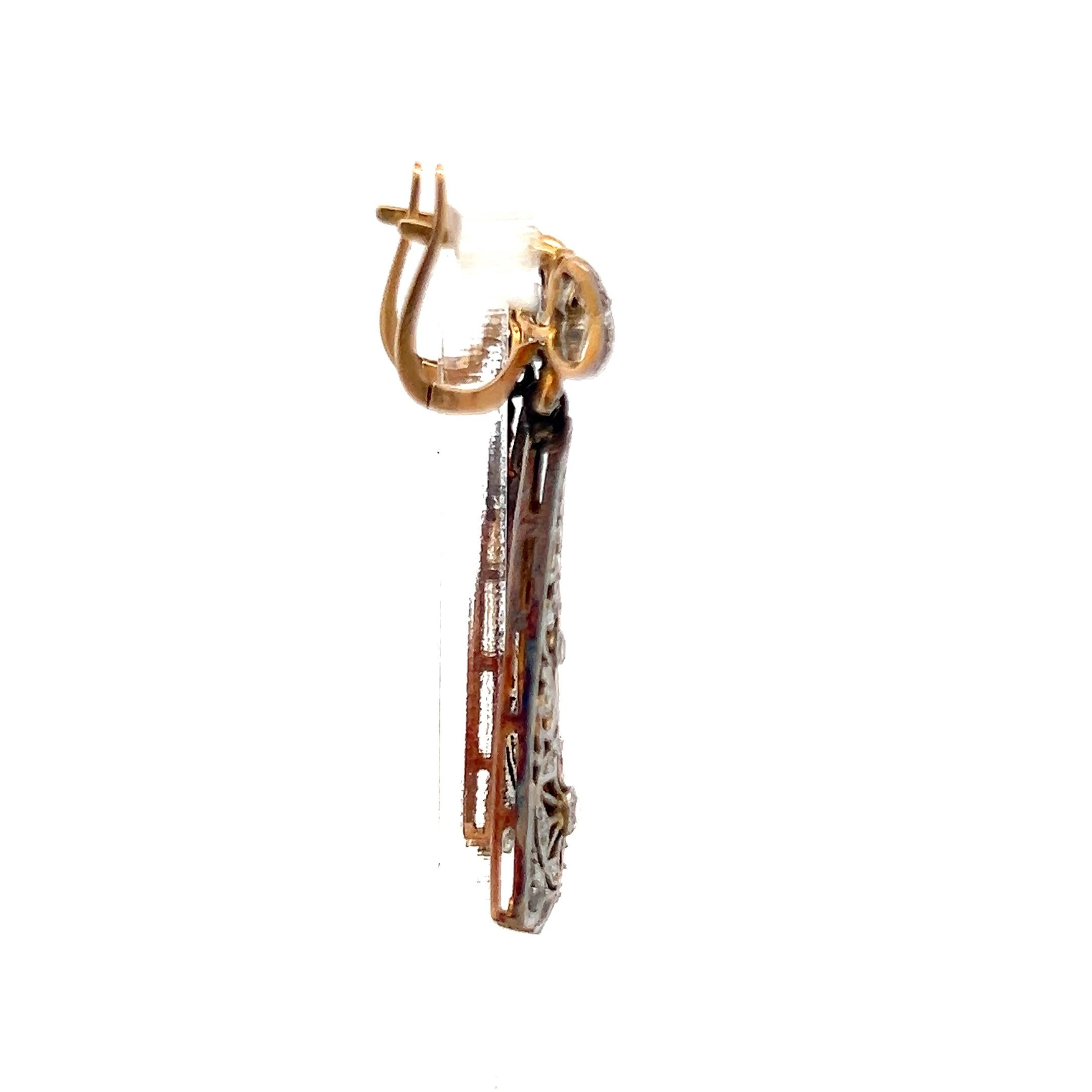 Antique 18K Yellow Gold Dangling Earrings with 0.65 Carat Round I-VS Diamonds