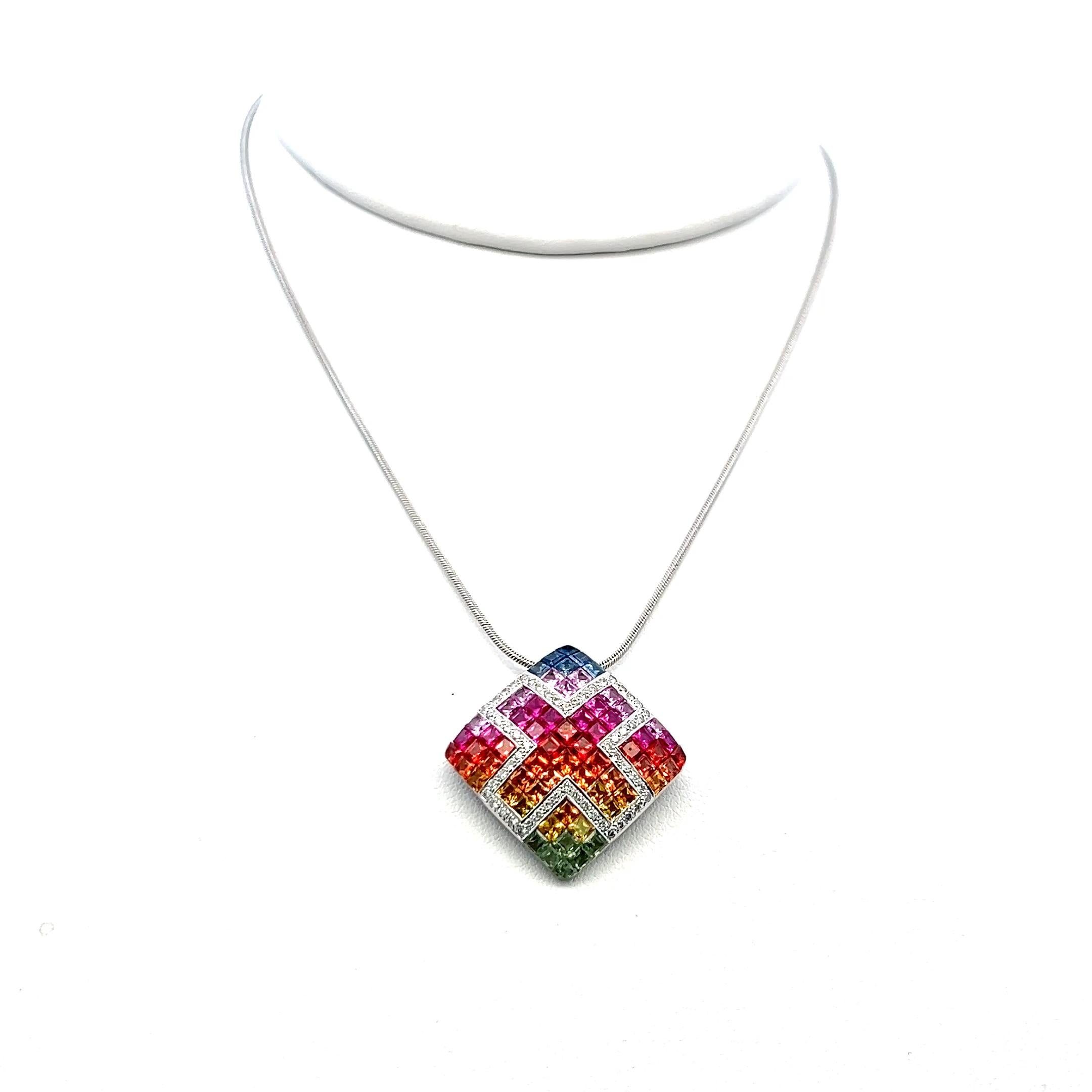 18K WG Pendant Necklace with 0.28 Carat Round G-VS Diamonds 3.84 Carat Sapphire