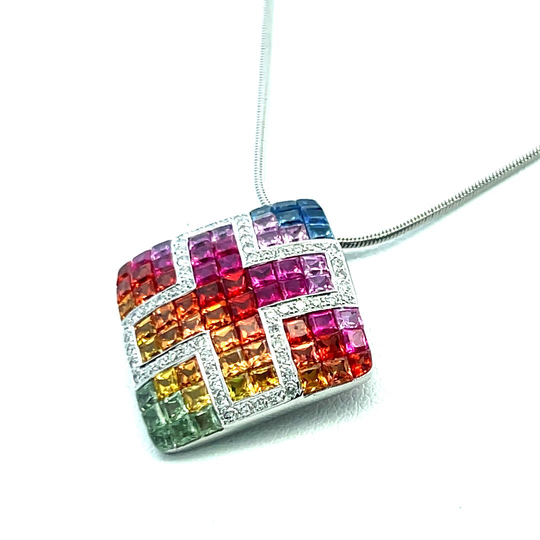 18K WG Pendant Necklace with 0.28 Carat Round G-VS Diamonds 3.84 Carat Sapphire