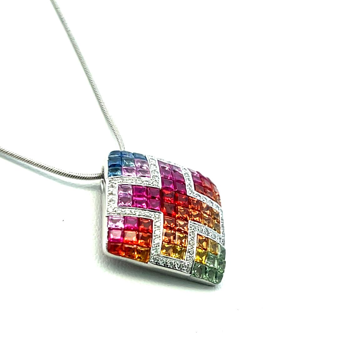 18K WG Pendant Necklace with 0.28 Carat Round G-VS Diamonds 3.84 Carat Sapphire