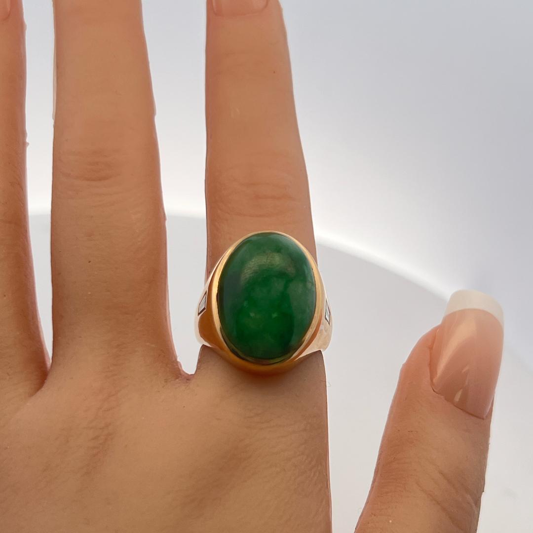 18K YG Cocktail Ring with 0.3 Ct Tapered Baguette Diamonds & 16.5 Ct Jade Size 7