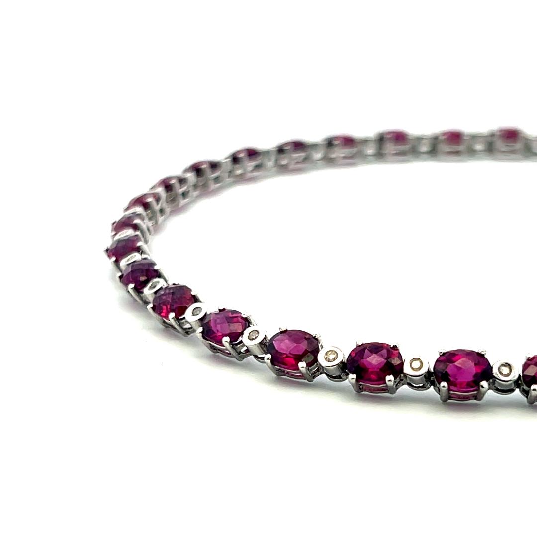 18K WG Tennis Bracelet with 0.18 Carat Round I-SI Diamonds & 10.6 Carat Garnet