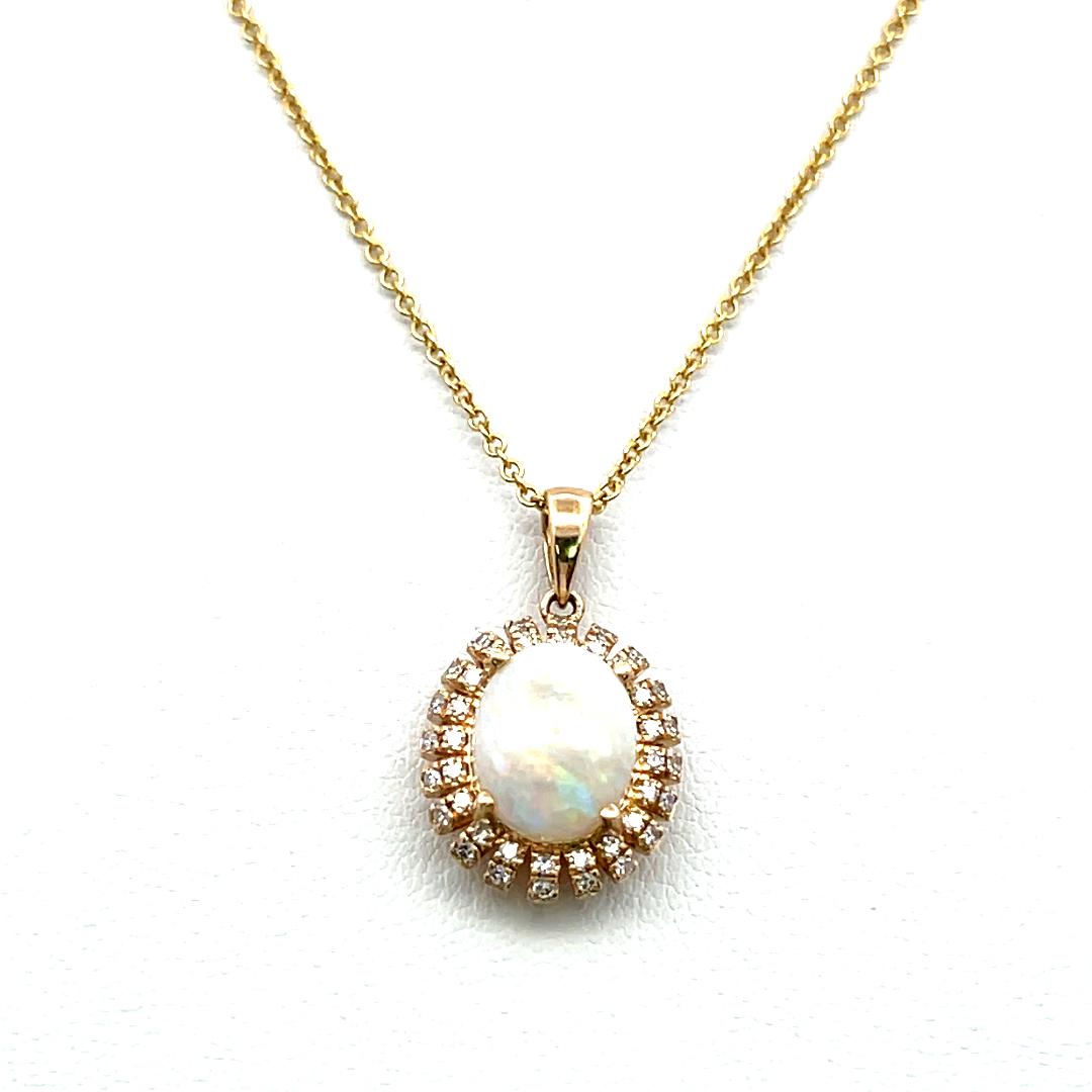 Effy 14K YG Pendant Necklace with 0.19 Carat Round Diamonds & 1.4 Carat Opal