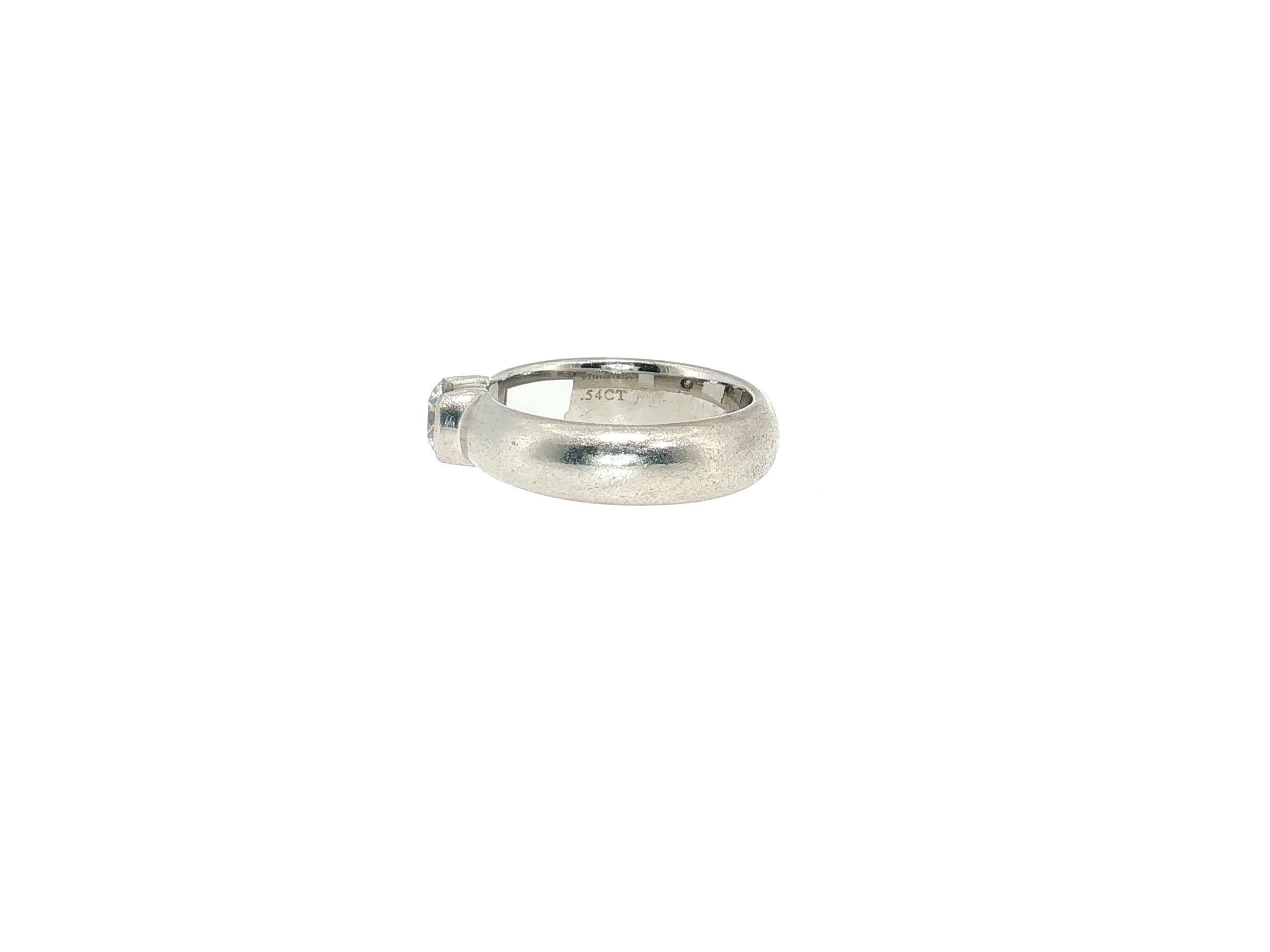 Tiffany & Co Platinum Engagement Ring with 0.54 Carat Round H VS1 Diamond
