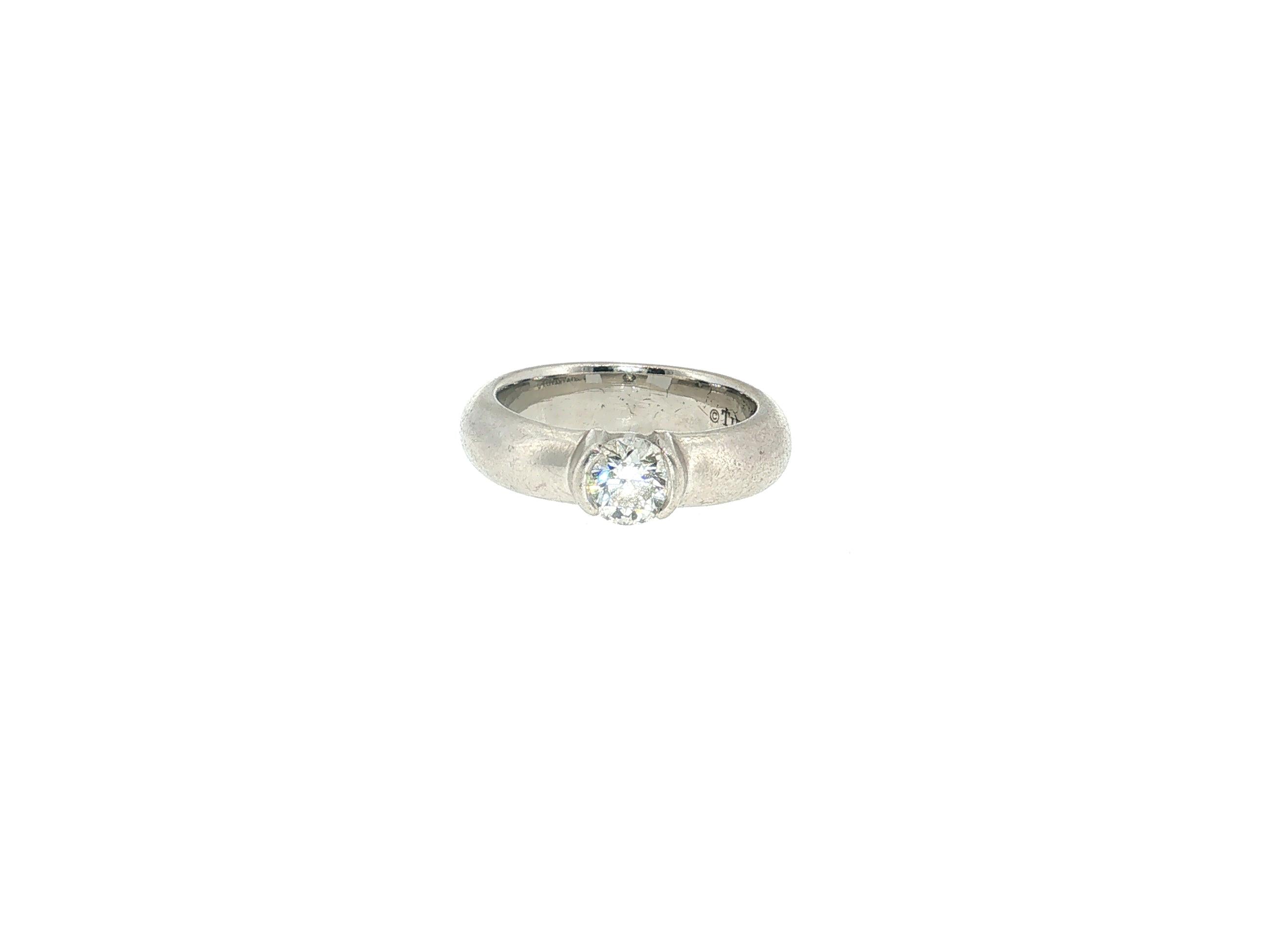 Tiffany & Co Platinum Engagement Ring with 0.54 Carat Round H VS1 Diamond