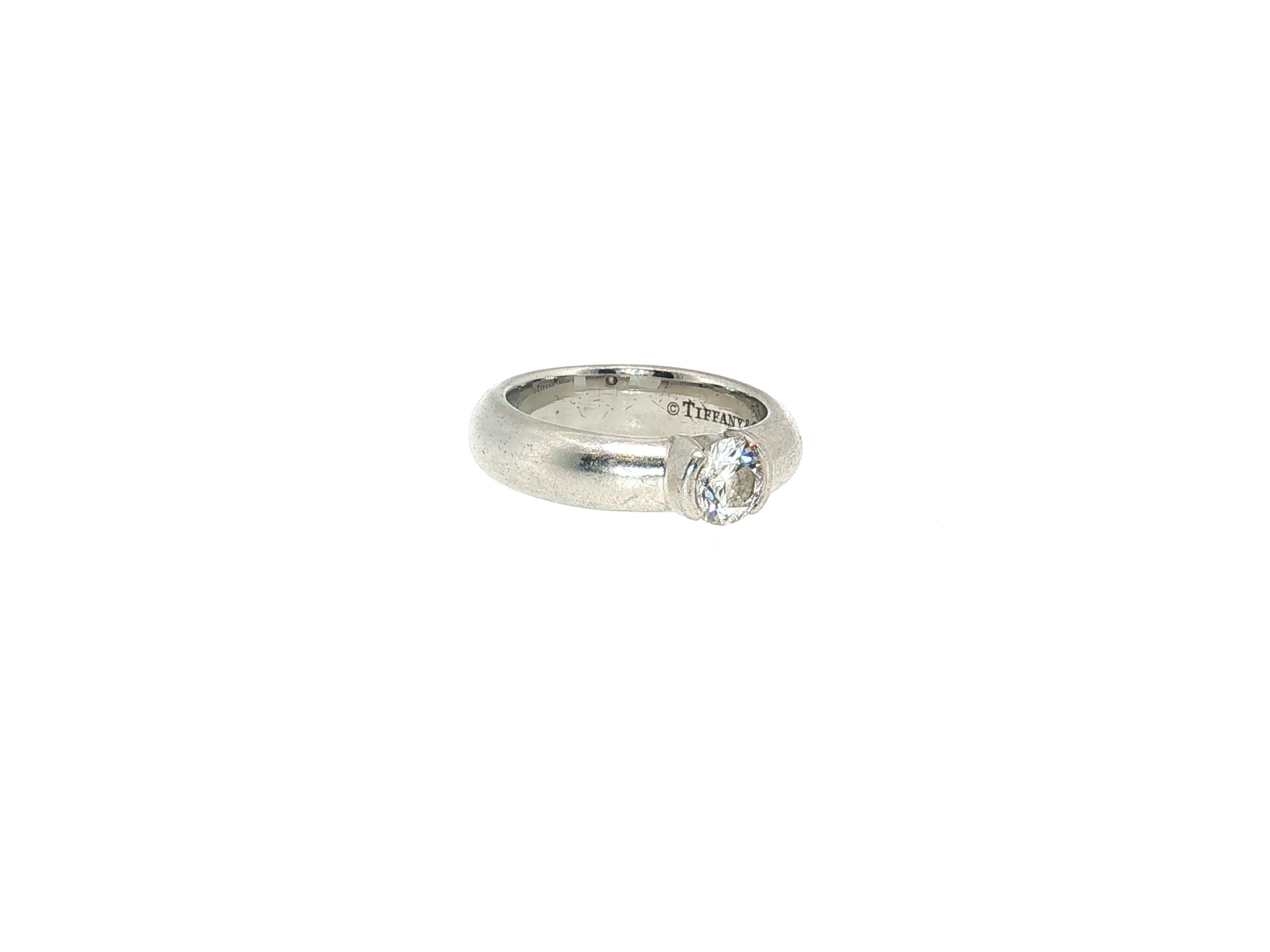 Tiffany & Co Platinum Engagement Ring with 0.54 Carat Round H VS1 Diamond