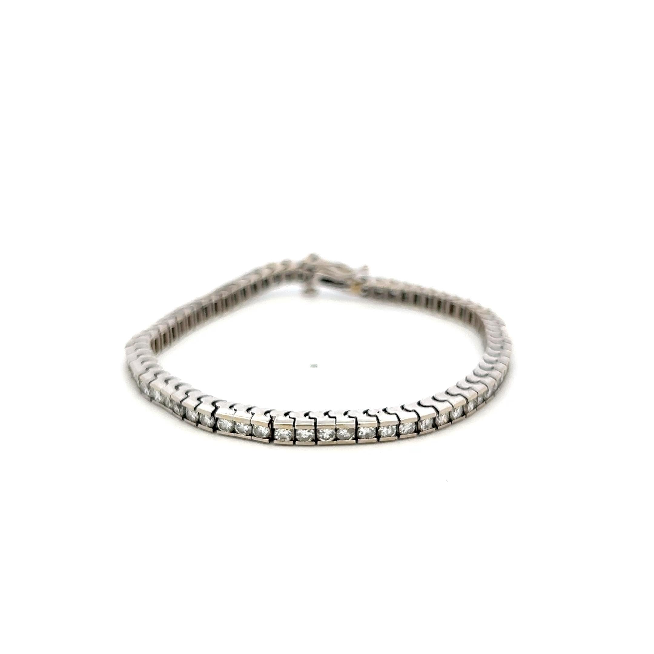 Vintage 14K White Gold Tennis Bracelet with 3.3 Carat Round G-I1 Diamonds